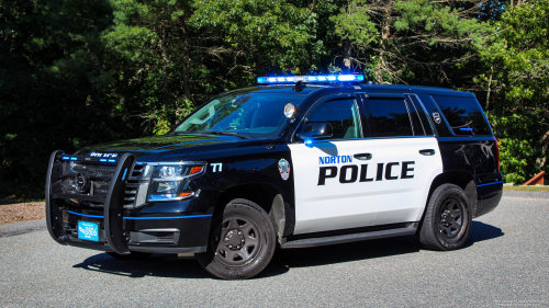 Massachusetts Law Enforcement Photos - PublicServiceVehicles.com