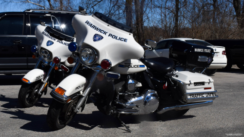 Additional photo  of Warwick Police
                    Motorcycle 3, a 2000-2014 Harley Davidson Electra Glide                     taken by @riemergencyvehicles