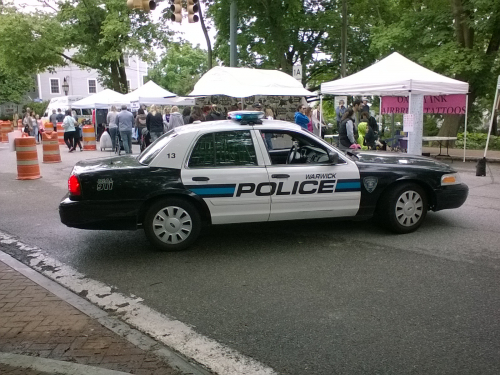 Additional photo  of Warwick Police
                    Cruiser P-13, a 2009-2011 Ford Crown Victoria Police Interceptor                     taken by @riemergencyvehicles