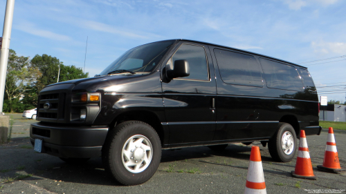 Additional photo  of East Providence Police
                    Honor Guard Van, a 2008-2013 Ford E-Series                     taken by Kieran Egan