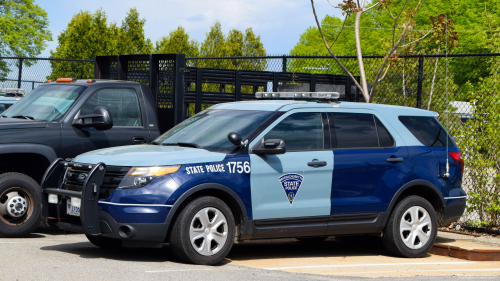 Massachusetts State Police Photos - PublicServiceVehicles.com