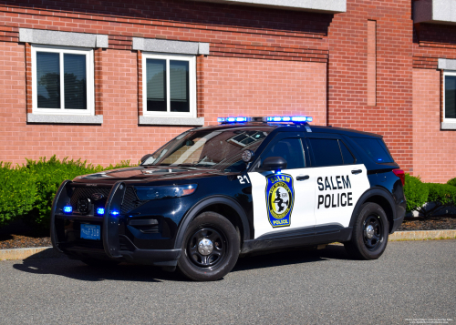 Additional photo  of Salem Police
                    Cruiser 21, a 2020 Ford Police Interceptor Utility                     taken by Kieran Egan