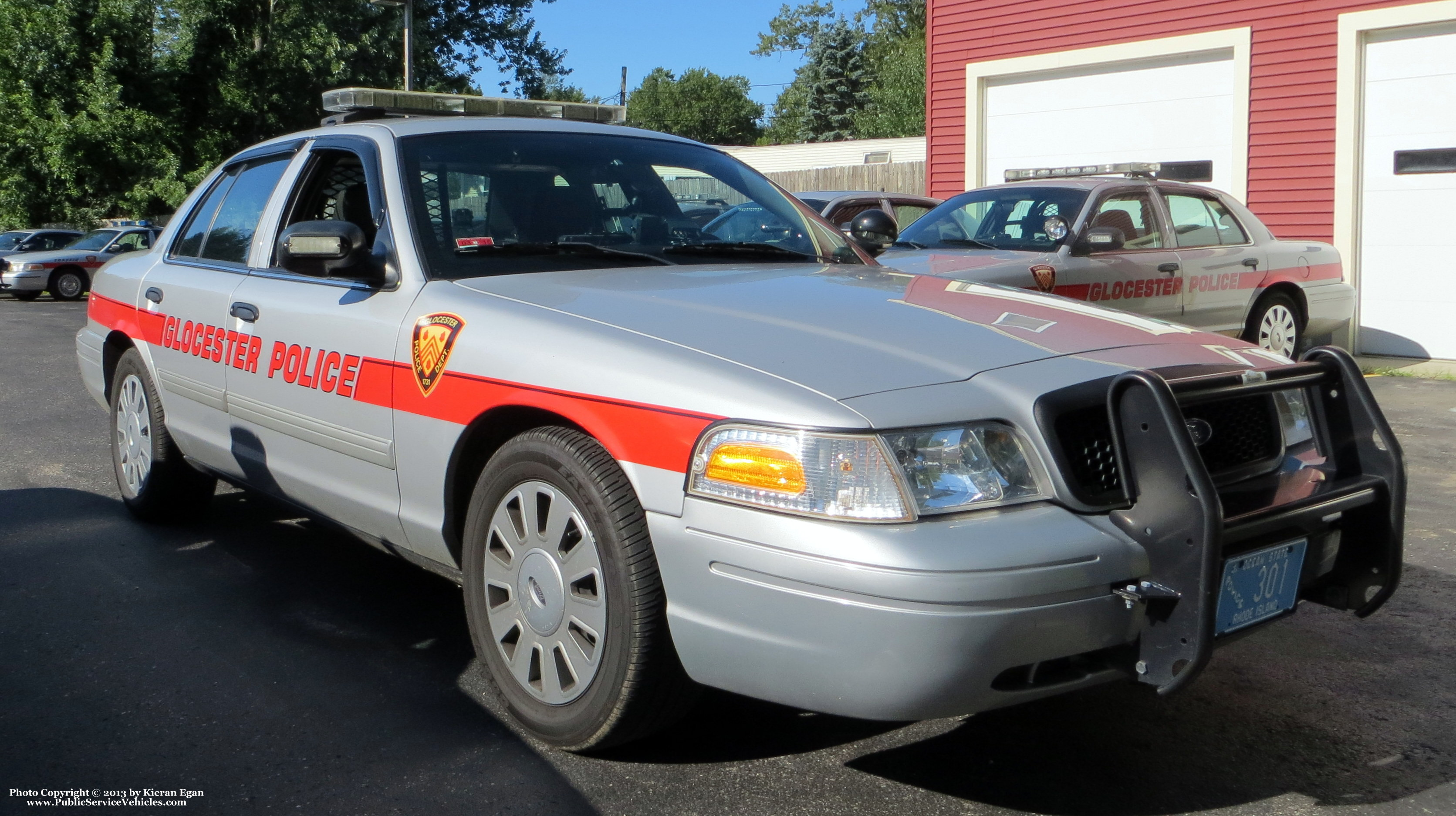 A photo  of Glocester Police
            Cruiser 301, a 2009-2011 Ford Crown Victoria Police Interceptor             taken by Kieran Egan