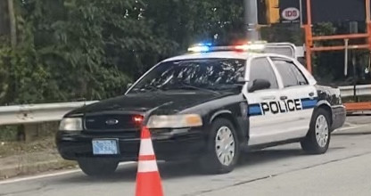 A photo  of Warwick Police
            Cruiser R-81, a 2009-2011 Ford Crown Victoria Police Interceptor             taken by @riemergencyvehicles