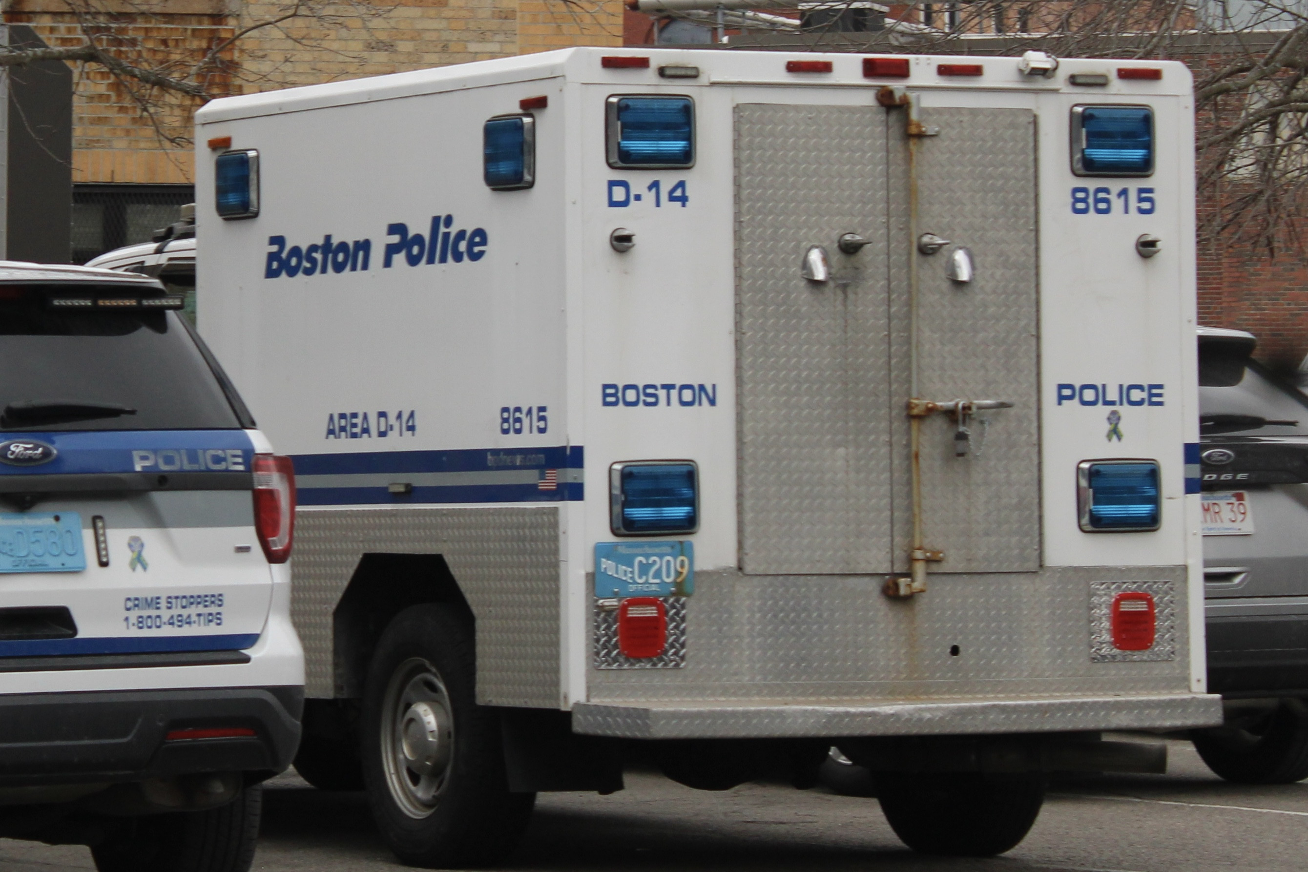 A photo  of Boston Police
            Cruiser 8615, a 2018 Ford F-250             taken by @riemergencyvehicles