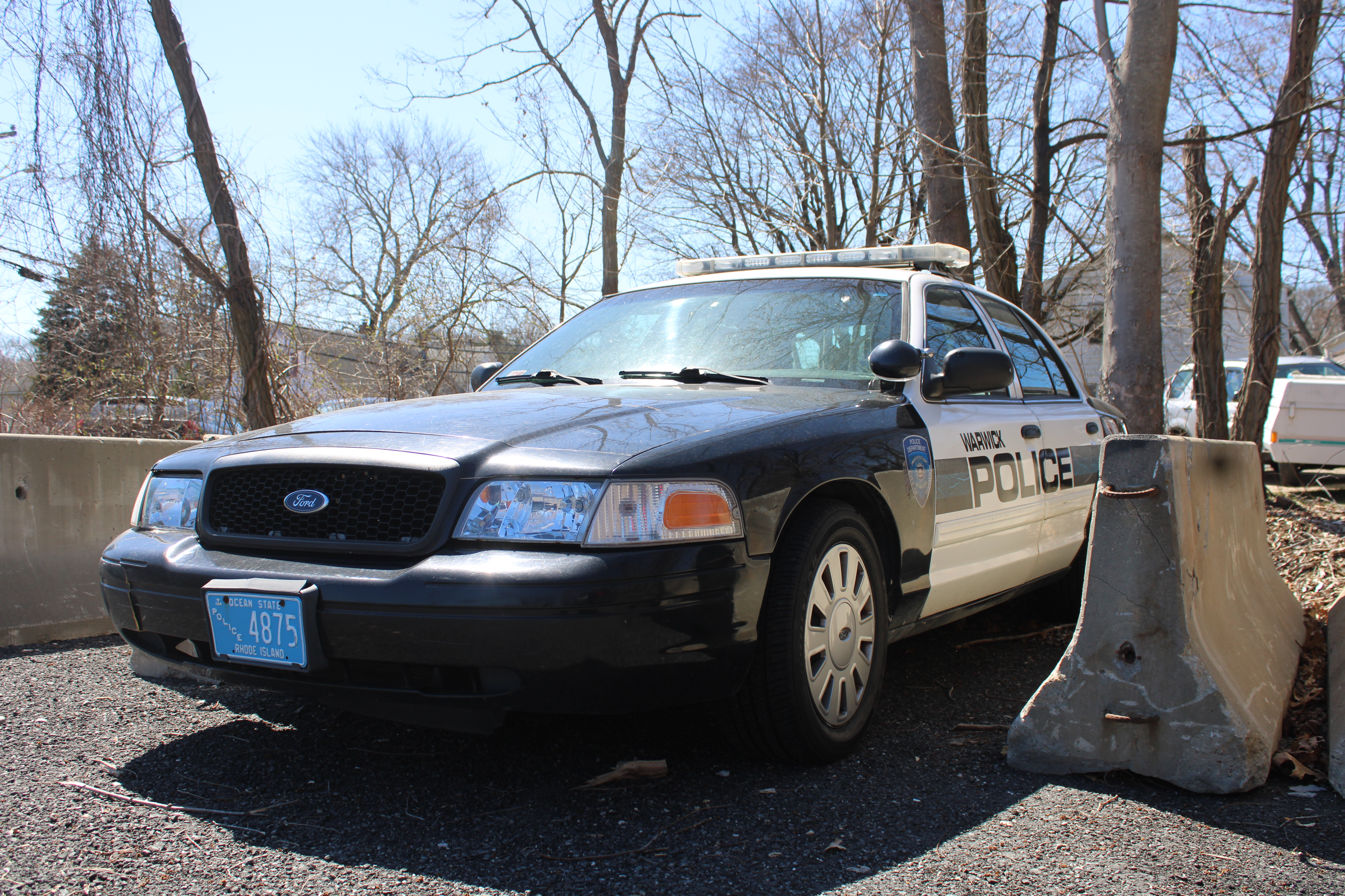 A photo  of Warwick Police
            Cruiser R-70, a 2009-2011 Ford Crown Victoria Police Interceptor             taken by @riemergencyvehicles