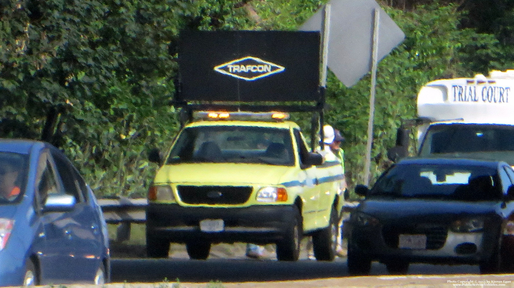 A photo  of Massachusetts Department of Transportation
            Truck 592J, a 2004 Ford F-150             taken by Kieran Egan