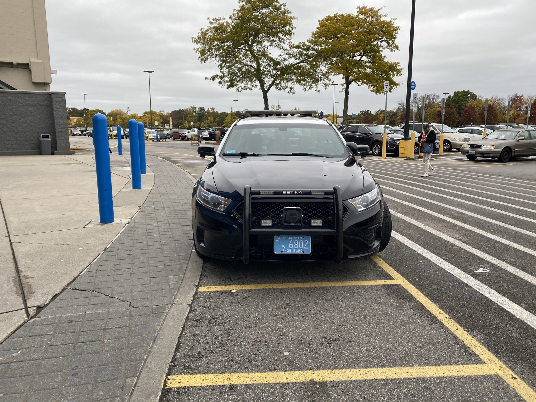 A photo  of Warwick Police
            Cruiser P-28, a 2016 Ford Police Interceptor Sedan             taken by @riemergencyvehicles