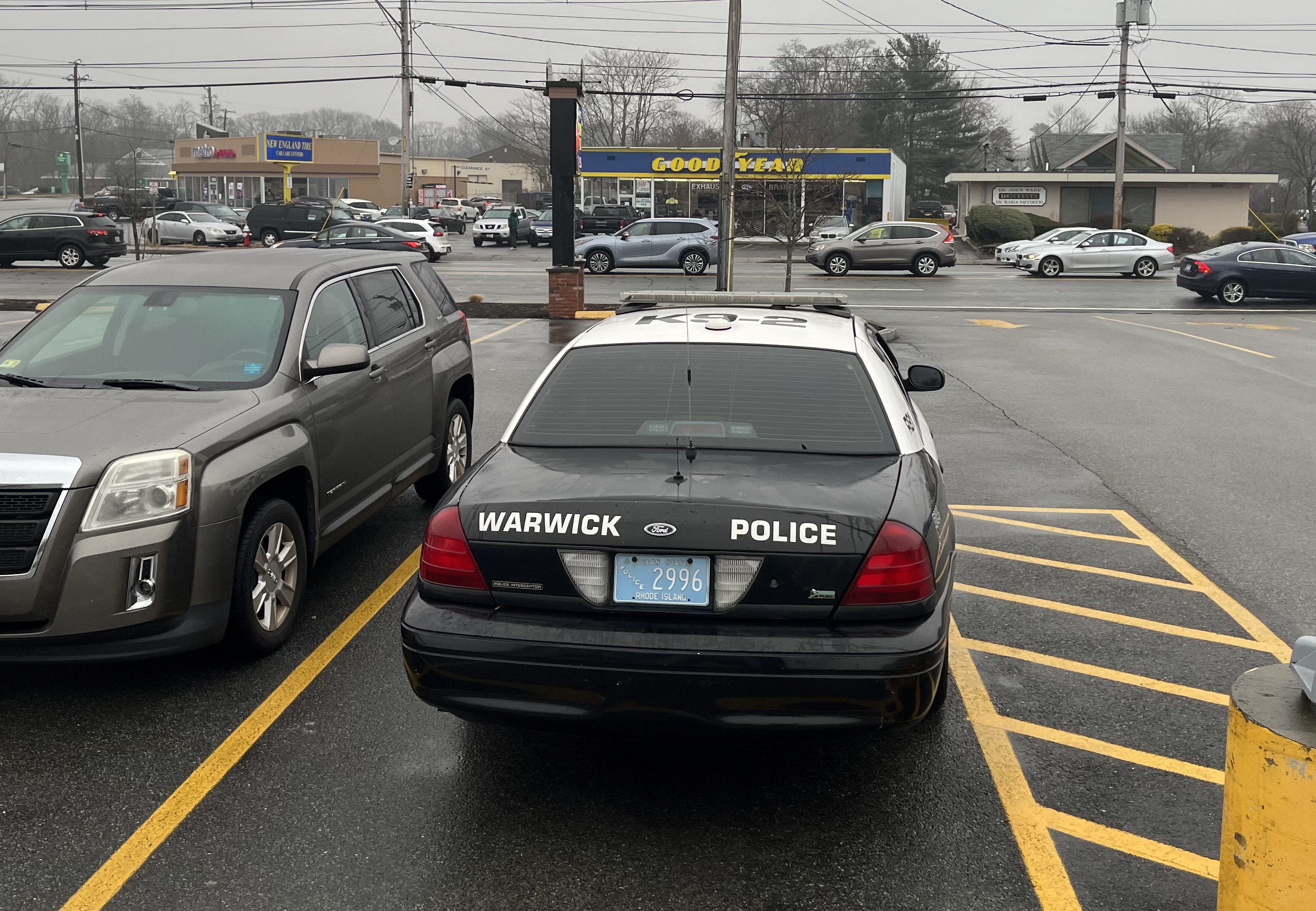 A photo  of Warwick Police
            Cruiser R-81, a 2009-2011 Ford Crown Victoria Police Interceptor             taken by @riemergencyvehicles