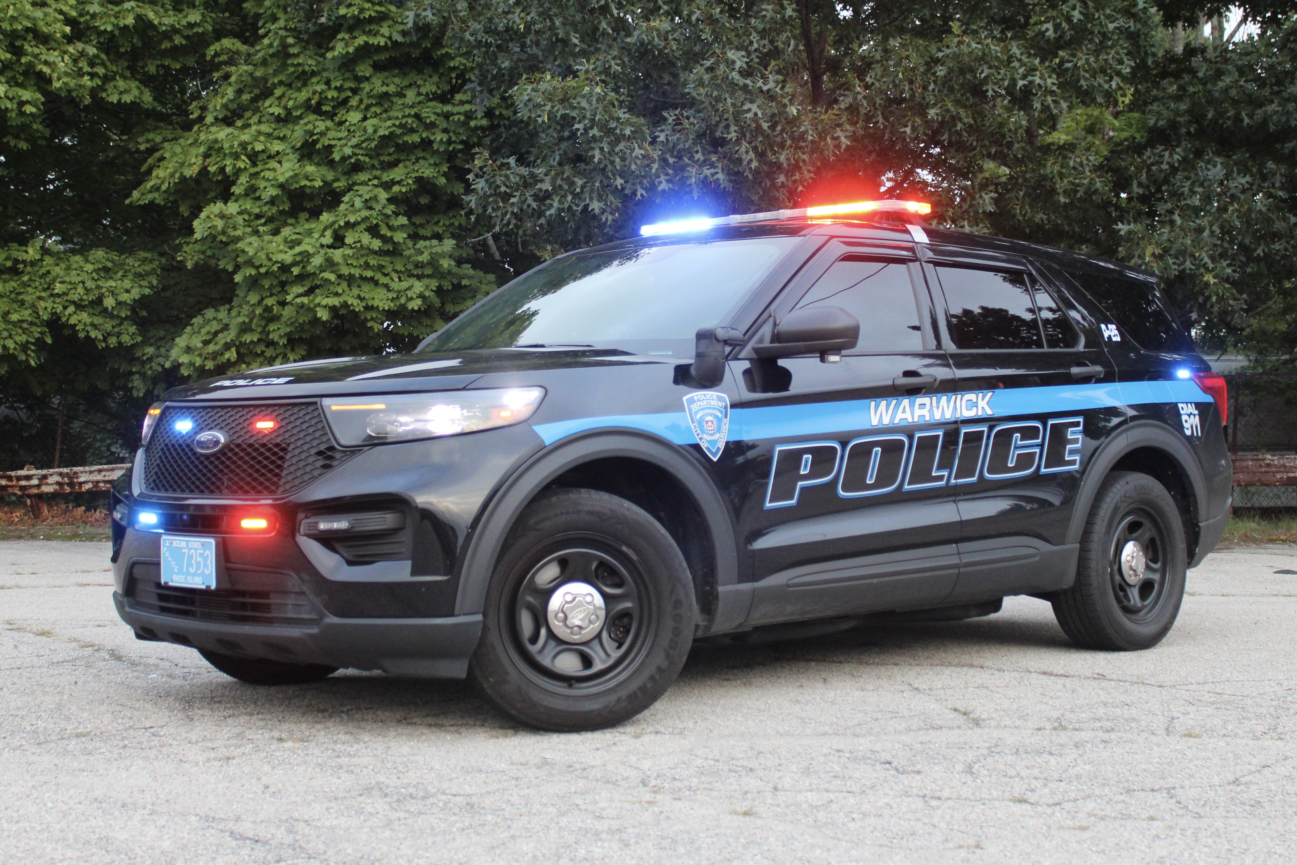 A photo  of Warwick Police
            Cruiser P-25, a 2021 Ford Police Interceptor Utility             taken by @riemergencyvehicles