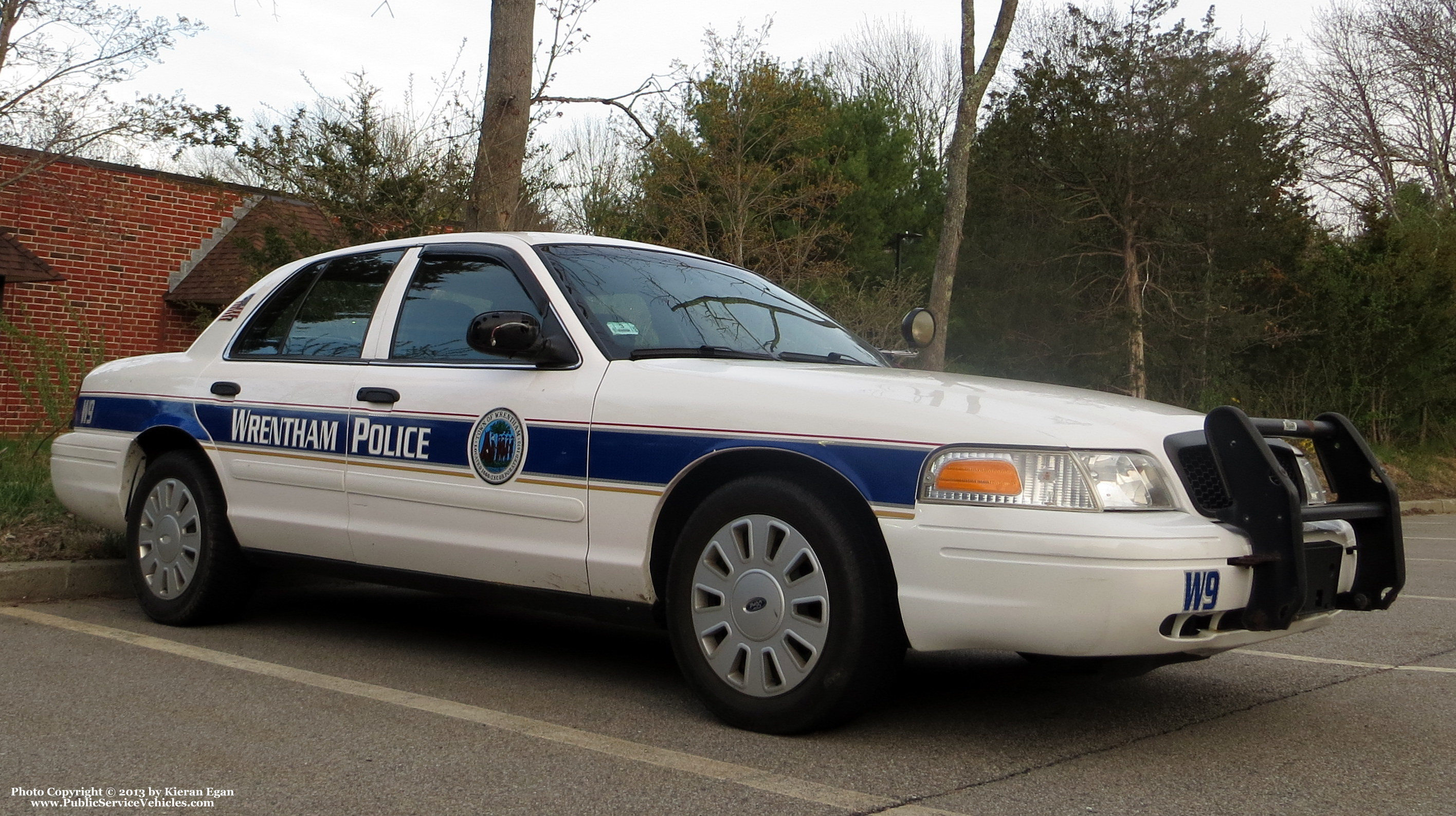 A photo  of Wrentham Police
            Cruiser W-9, a 2006-2008 Ford Crown Victoria Police Interceptor             taken by Kieran Egan