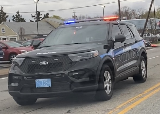 A photo  of Warwick Police
            Cruiser P-10, a 2021 Ford Police Interceptor Utility             taken by @riemergencyvehicles