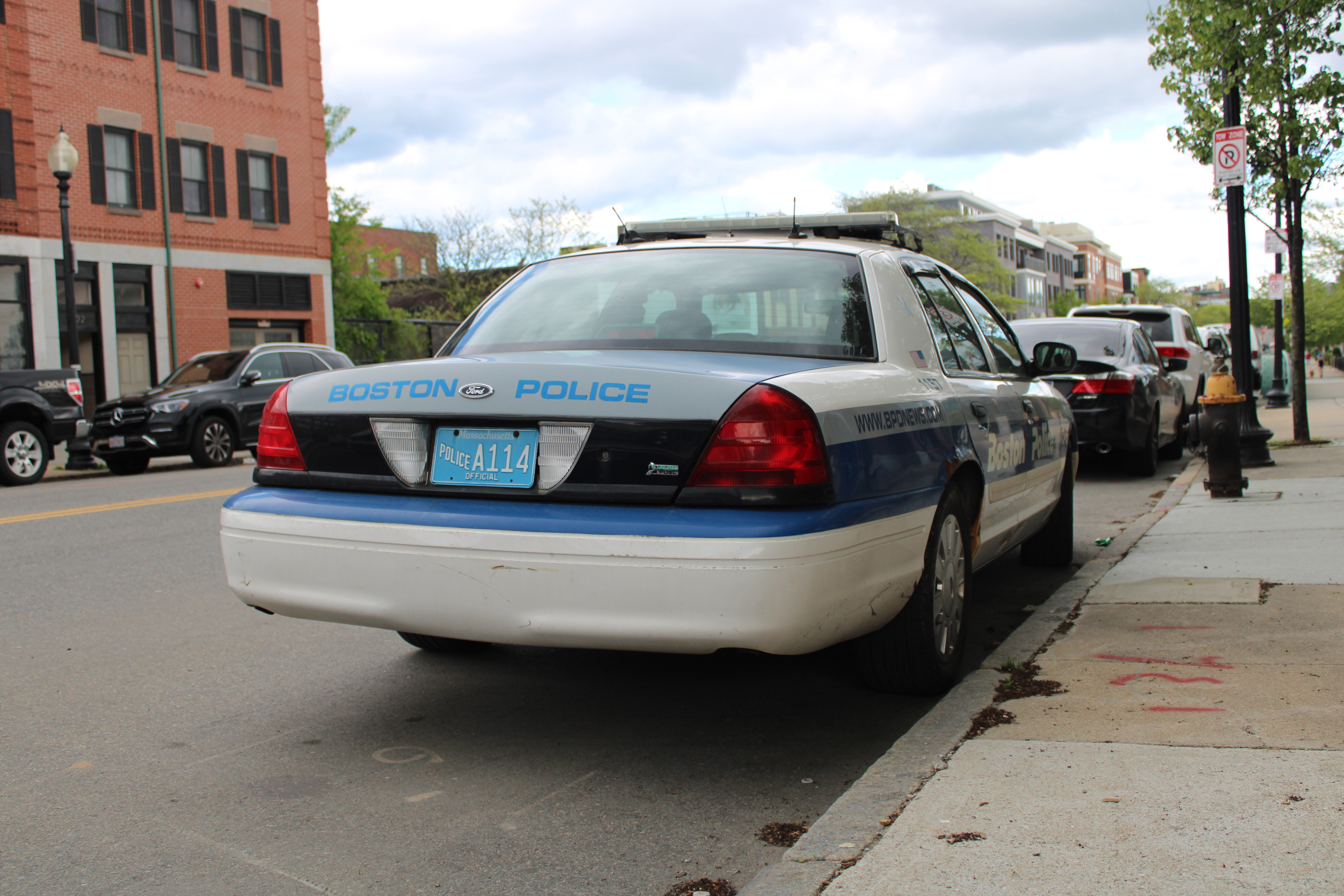 A photo  of Boston Police
            Cruiser 1157, a 2011 Ford Crown Victoria Police Interceptor             taken by @riemergencyvehicles