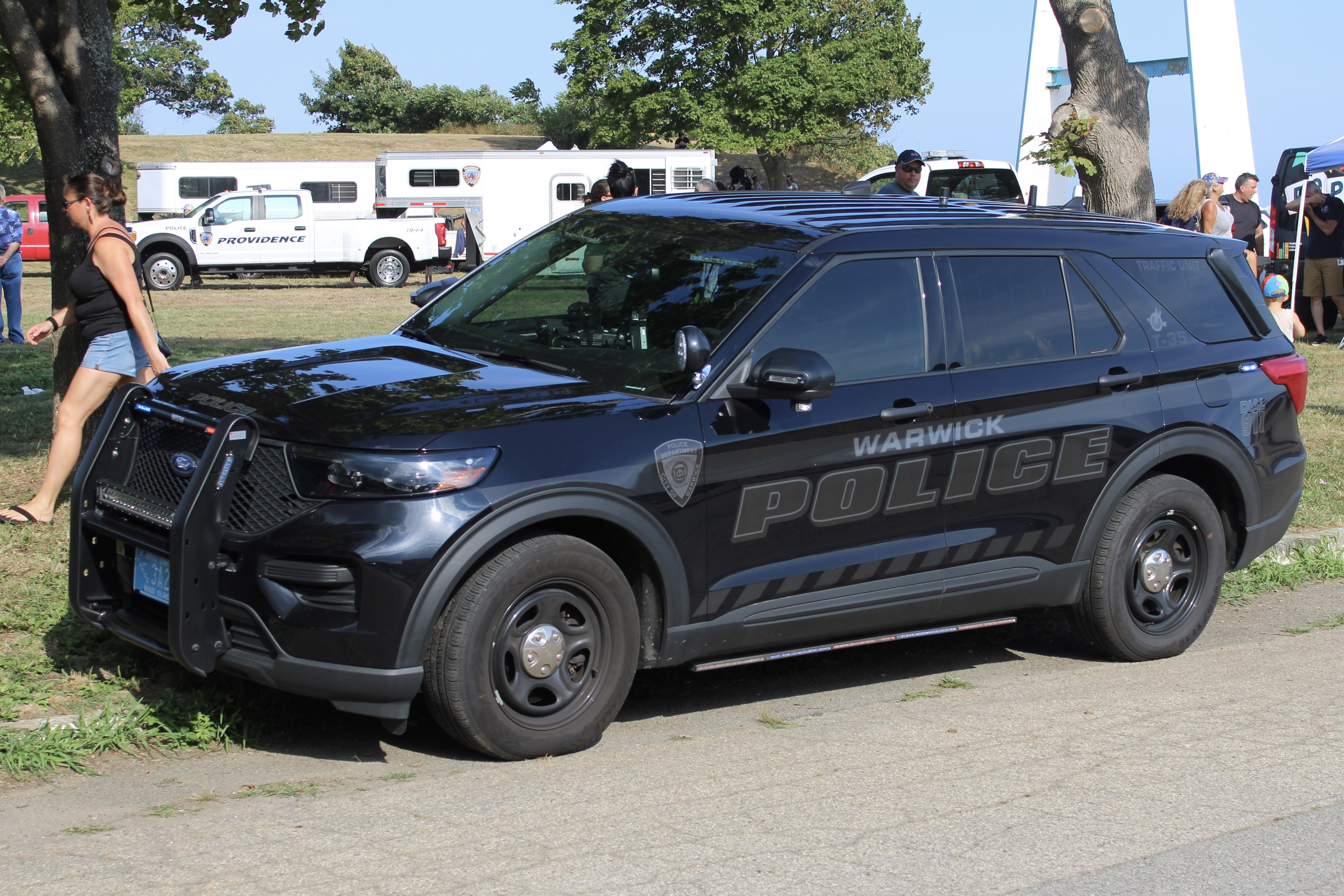 A photo  of Warwick Police
            Cruiser T-35, a 2021 Ford Police Interceptor Utility             taken by @riemergencyvehicles