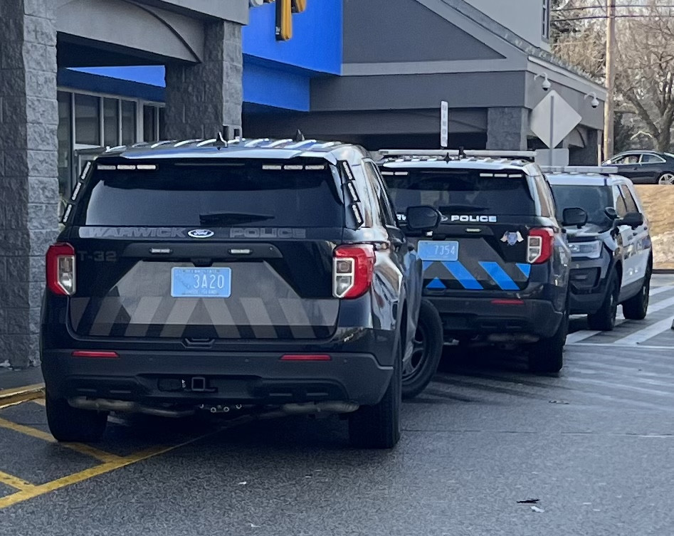 A photo  of Warwick Police
            Cruiser T-32, a 2021 Ford Police Interceptor Utility             taken by @riemergencyvehicles