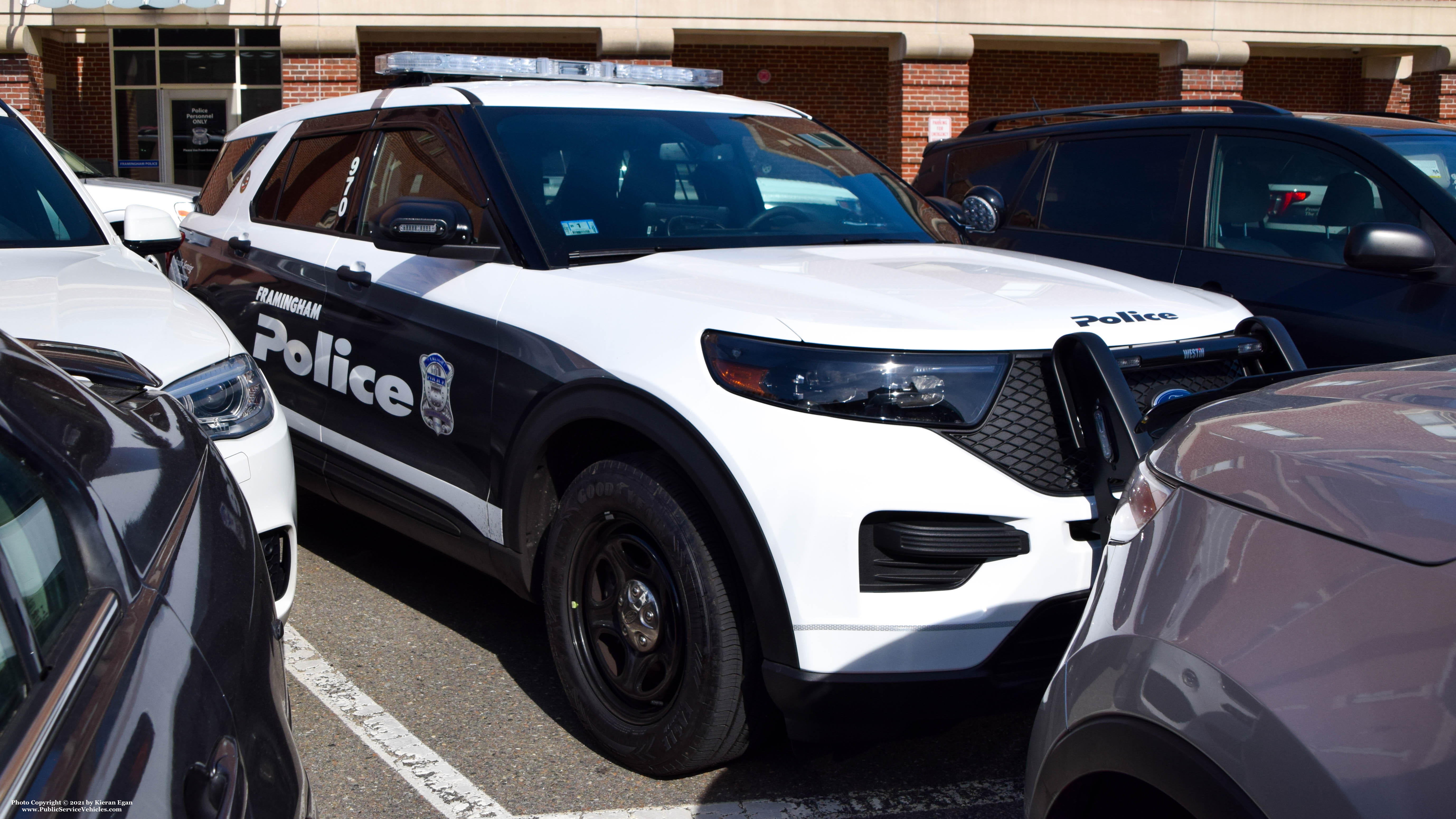 Photo of Cruiser 970 - PublicServiceVehicles.com