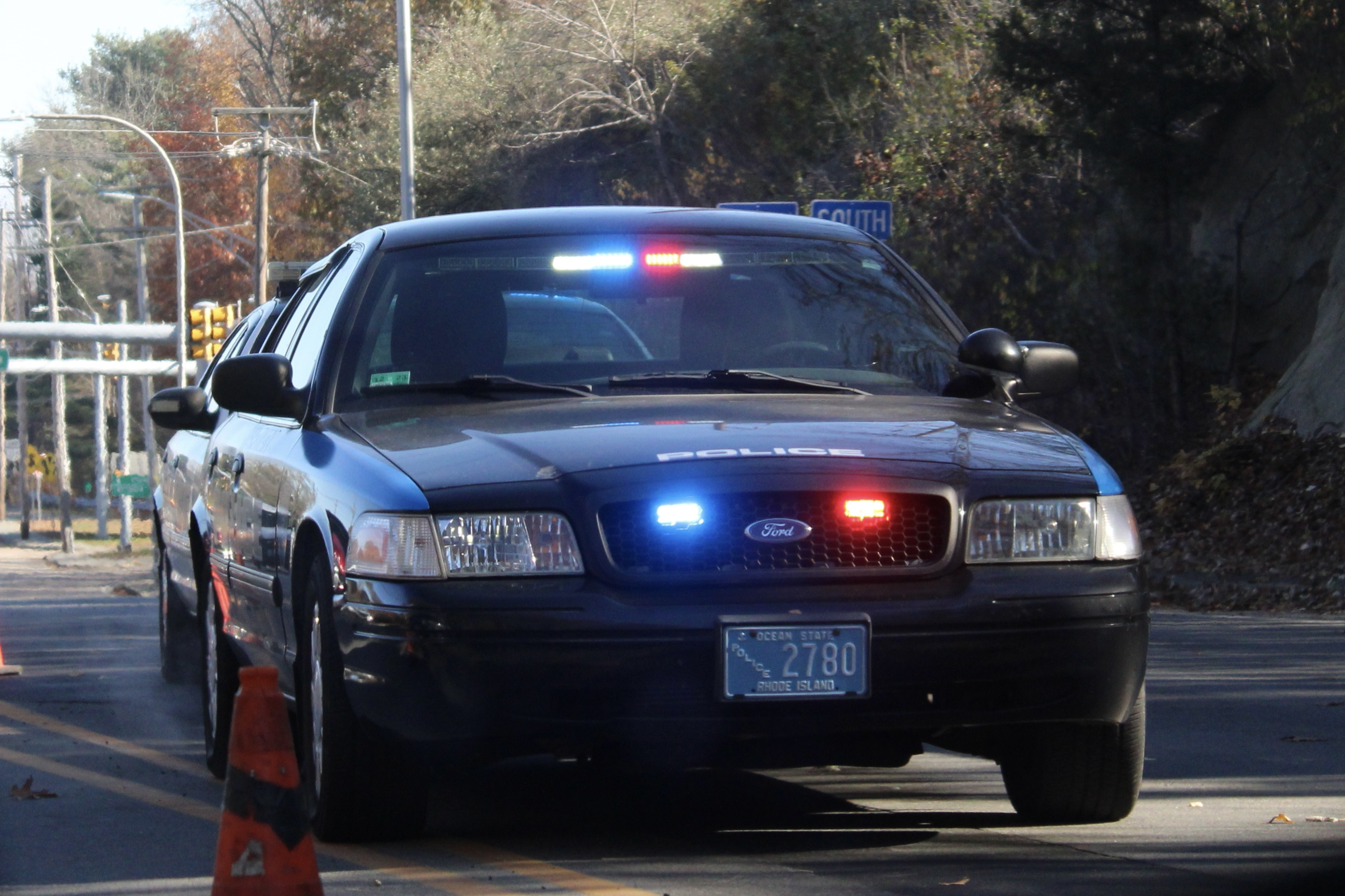 A photo  of Warwick Police
            Cruiser R-82, a 2009-2011 Ford Crown Victoria Police Interceptor             taken by @riemergencyvehicles