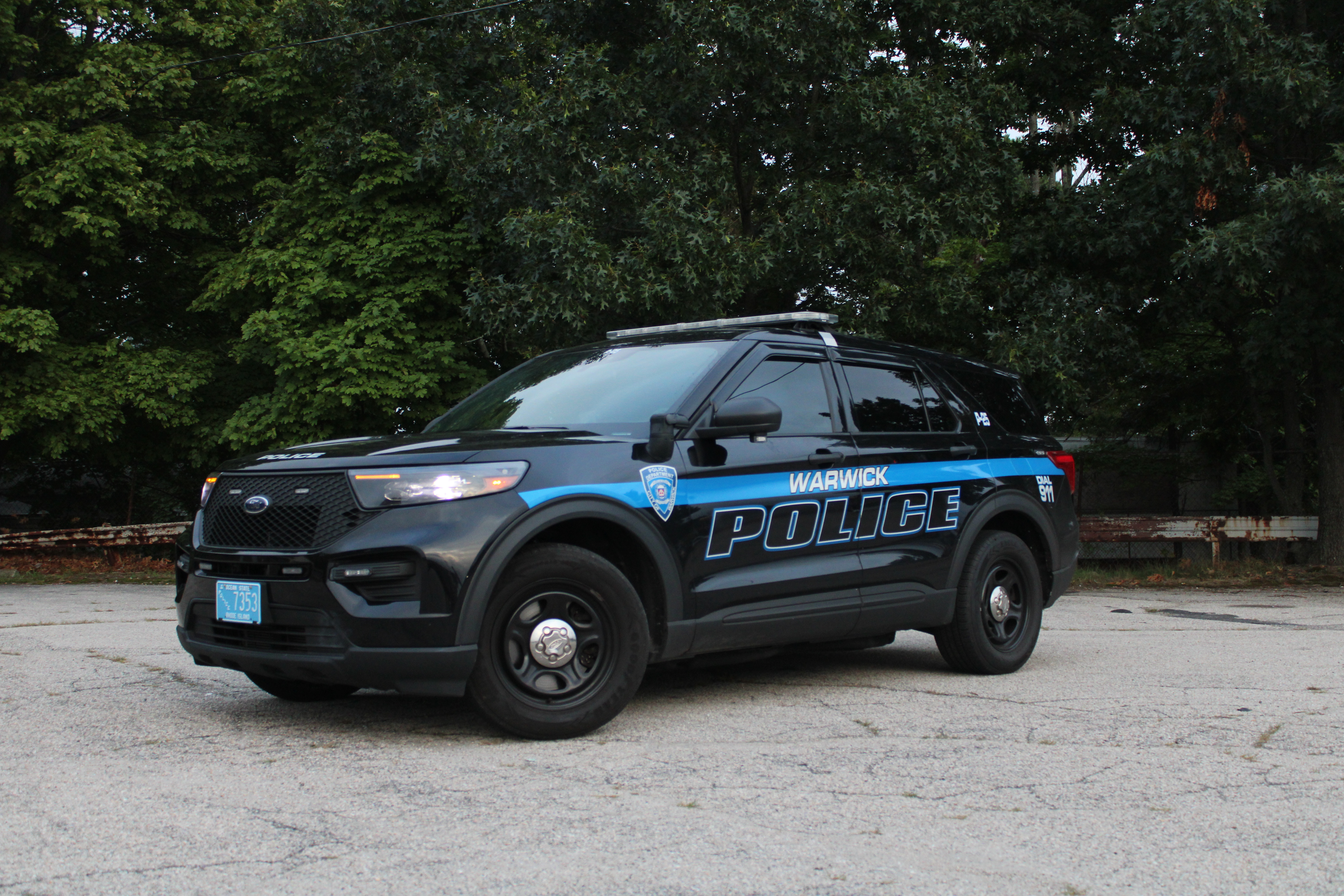 A photo  of Warwick Police
            Cruiser P-25, a 2021 Ford Police Interceptor Utility             taken by @riemergencyvehicles