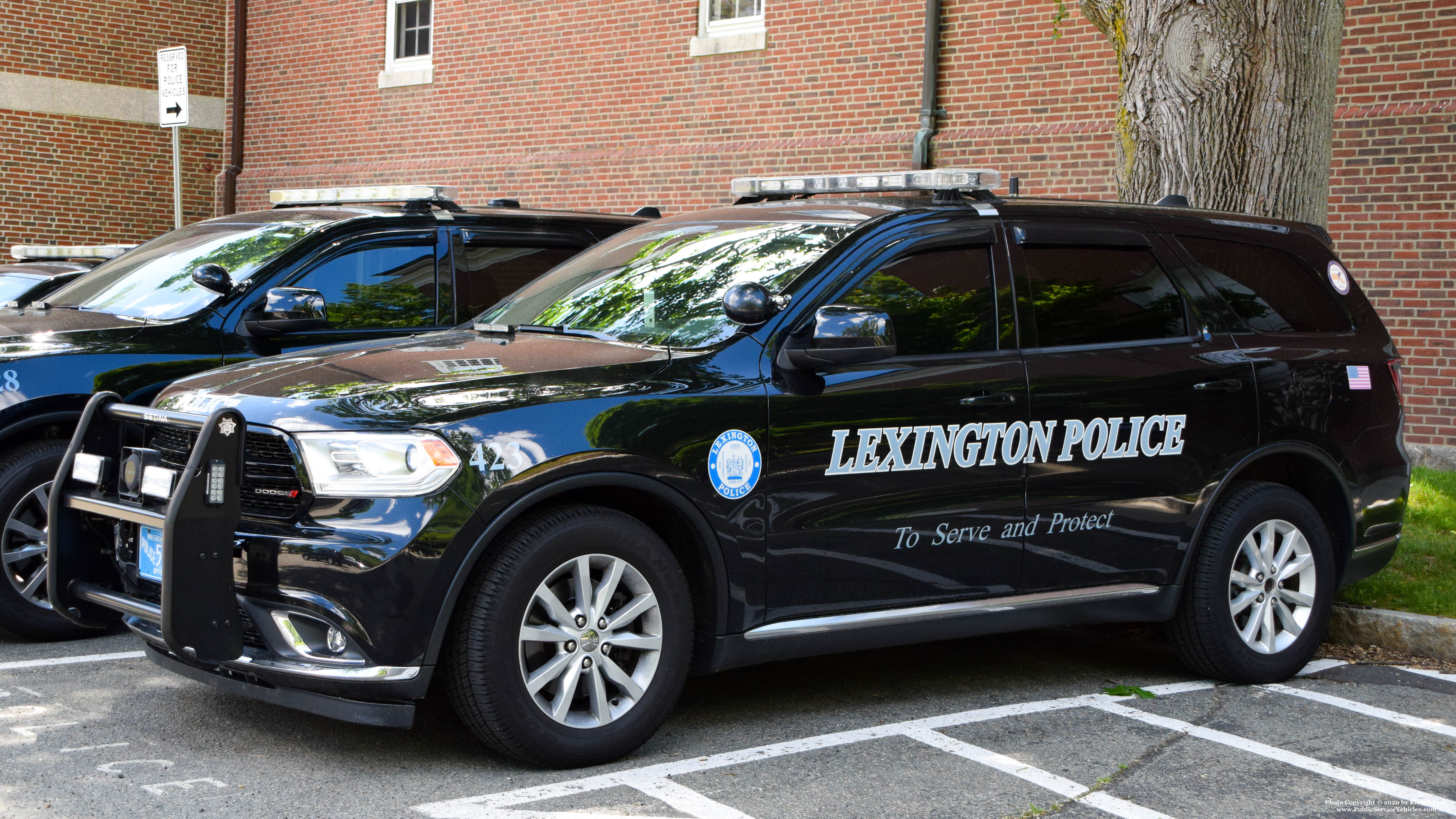 A photo  of Lexington Police
            Cruiser 423, a 2011-2019 Dodge Durango             taken by Kieran Egan