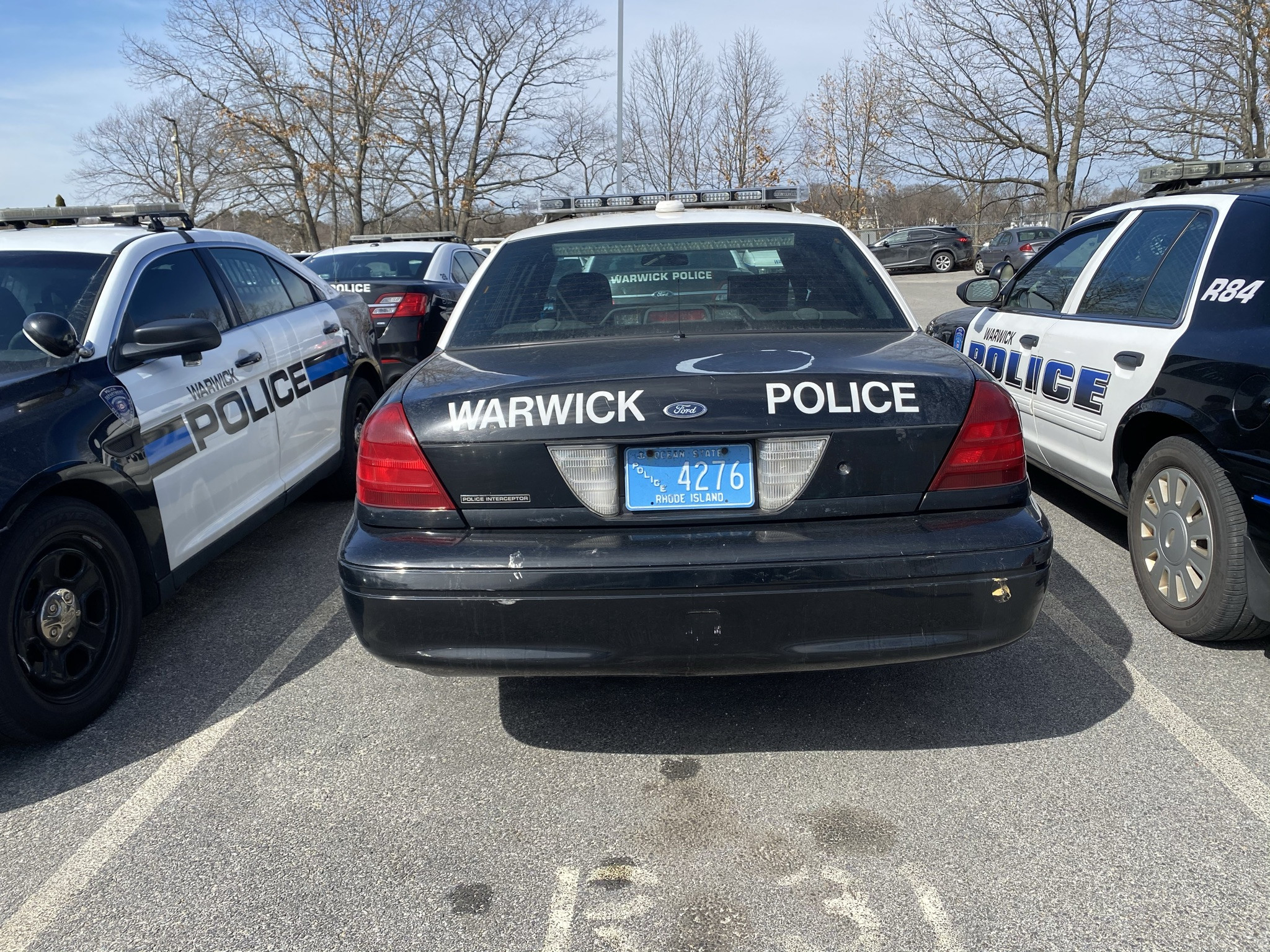 A photo  of Warwick Police
            Cruiser R-80, a 2006-2008 Ford Crown Victoria Police Interceptor             taken by @riemergencyvehicles