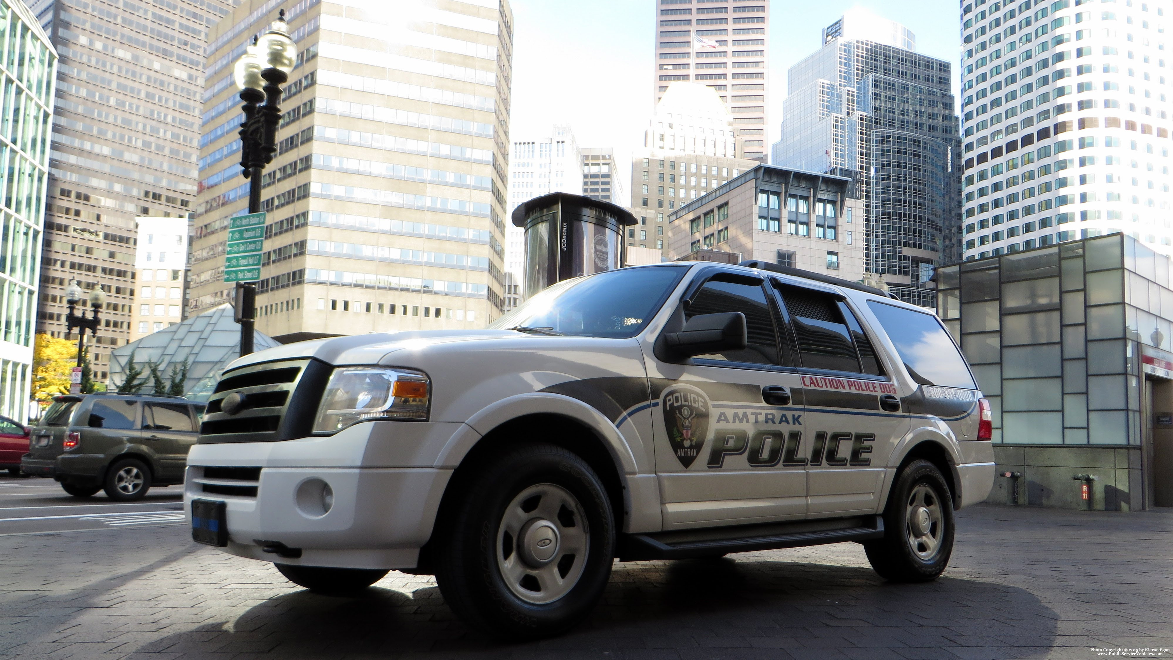 A photo  of Amtrak Police
            Cruiser 227, a 2007-2012 Ford Expedition             taken by Kieran Egan