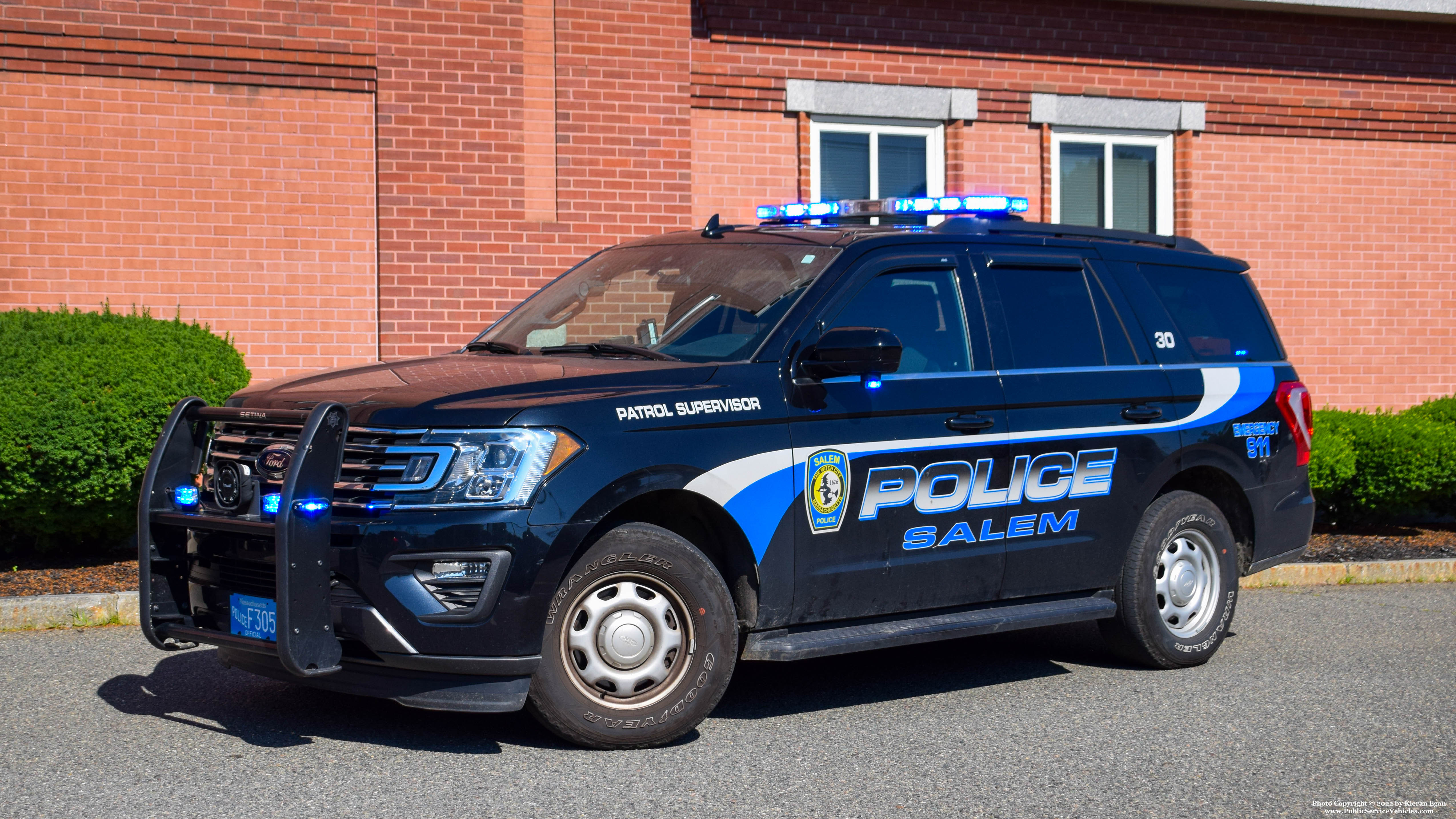 A photo  of Salem Police
            Cruiser 30, a 2020 Ford Expedition             taken by Kieran Egan