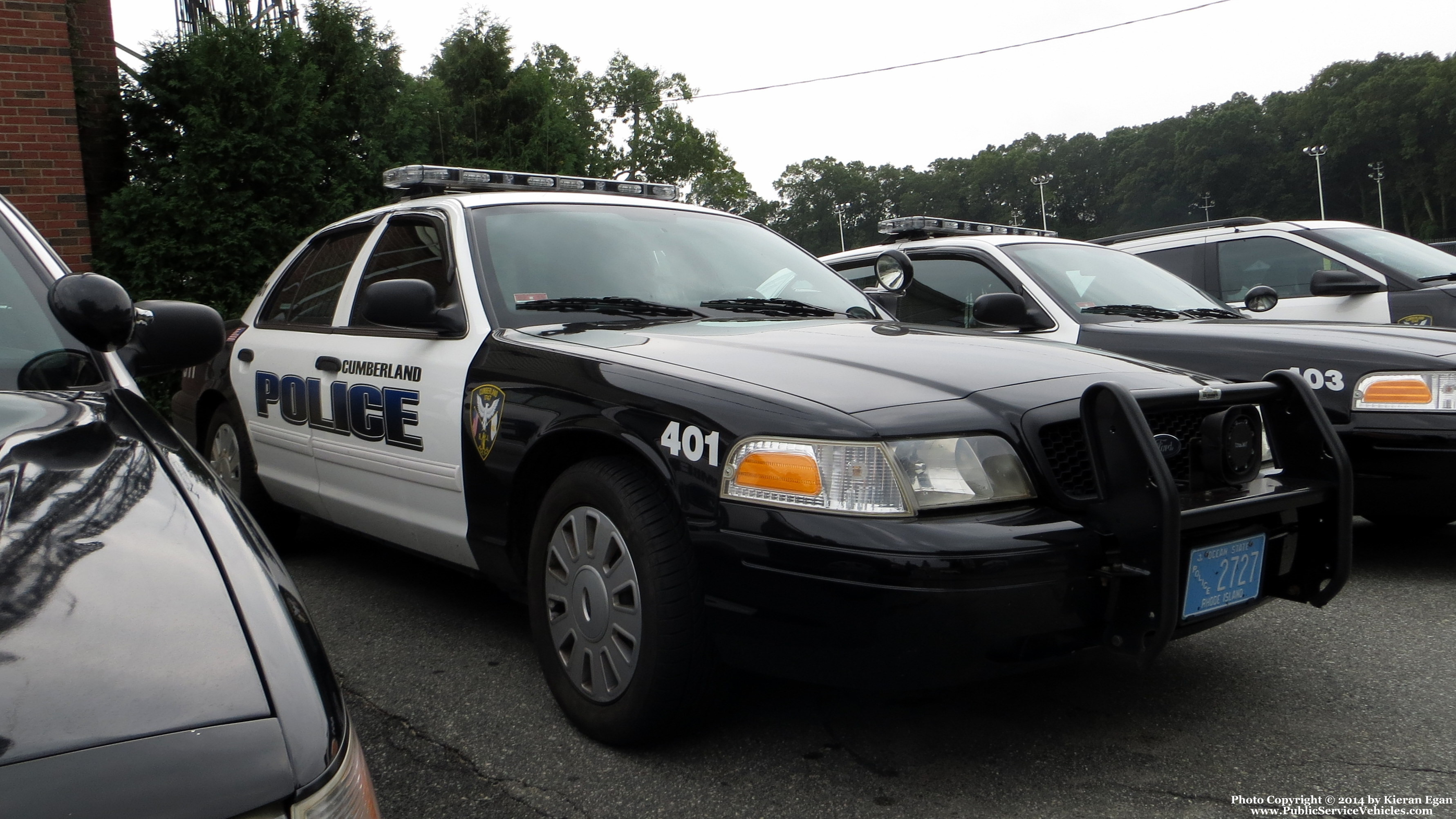 A photo  of Cumberland Police
            Cruiser 401, a 2009-2011 Ford Crown Victoria Police Interceptor             taken by Kieran Egan