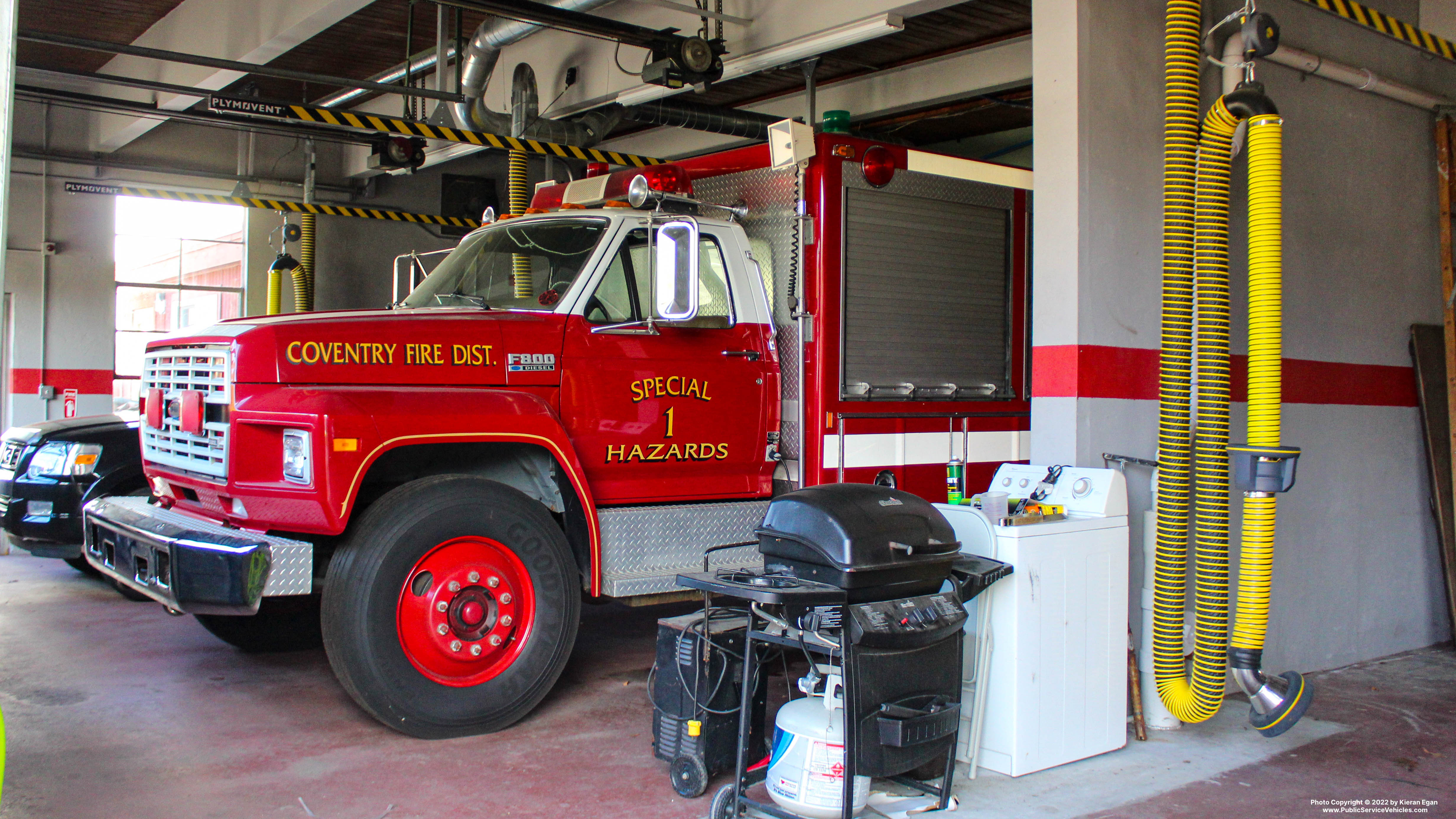 A photo  of Coventry Fire District
            Special Hazards 1, a 1988 Ford F-800             taken by Kieran Egan