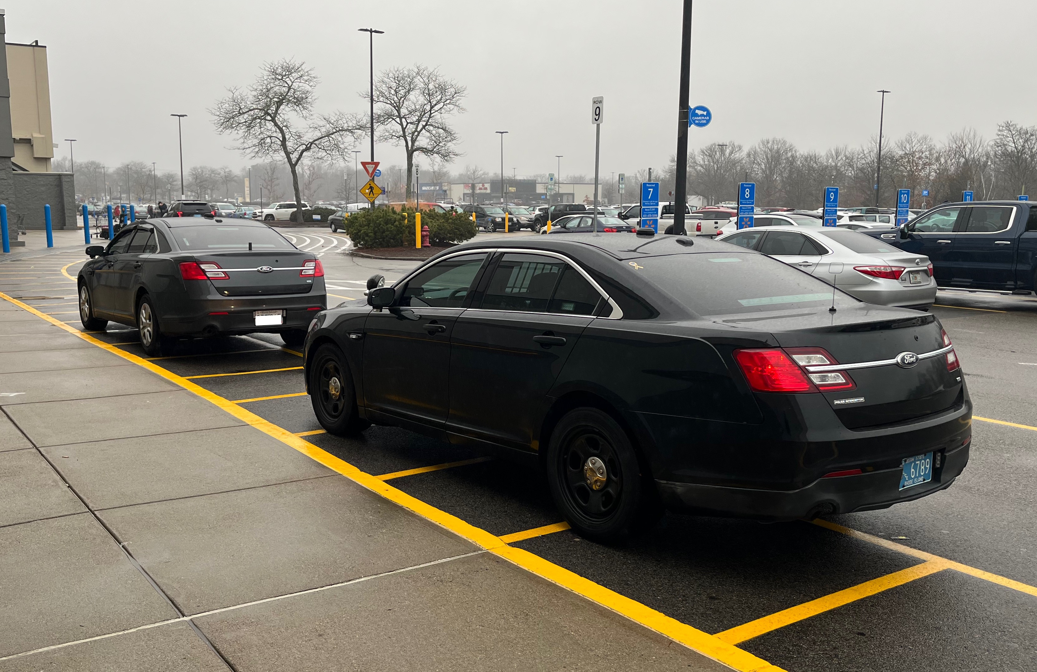 A photo  of Warwick Police
            Cruiser P-41, a 2015 Ford Police Interceptor Sedan             taken by @riemergencyvehicles