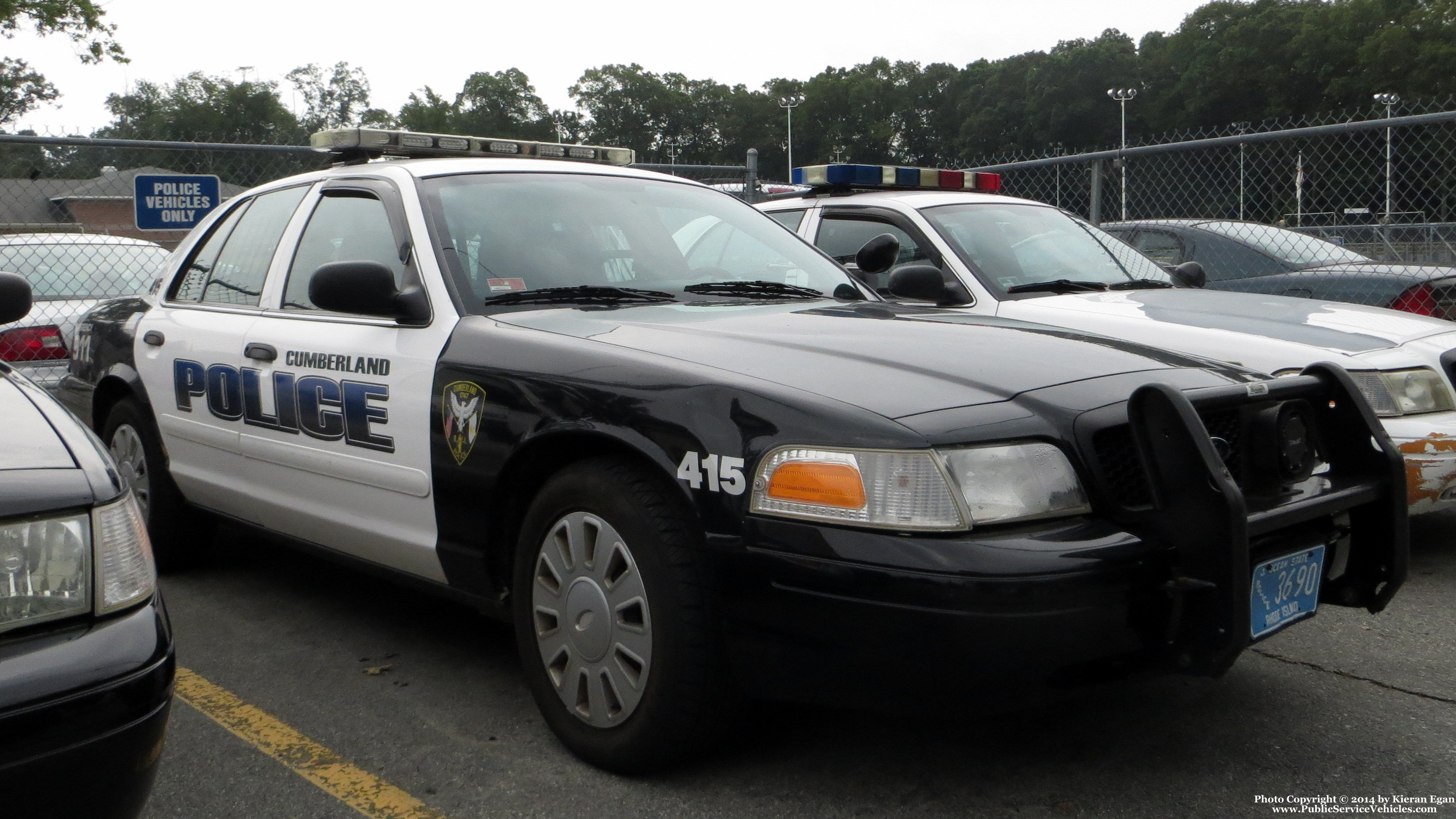 A photo  of Cumberland Police
            Cruiser 415, a 2006-2008 Ford Crown Victoria Police Interceptor             taken by Kieran Egan