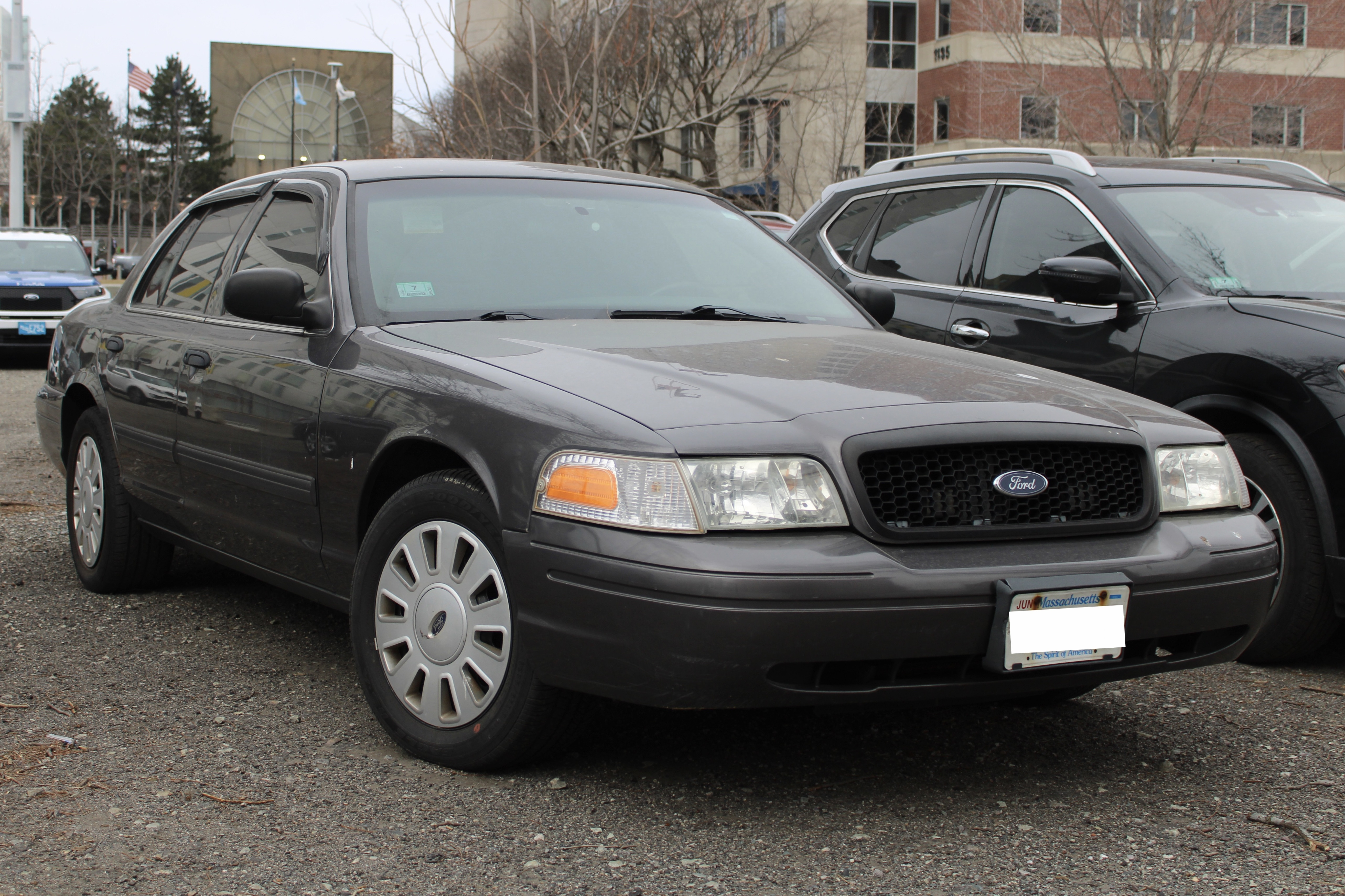 A photo  of Boston Police
            Unmarked Unit, a 2009 Ford Crown Victoria Police Interceptor             taken by @riemergencyvehicles