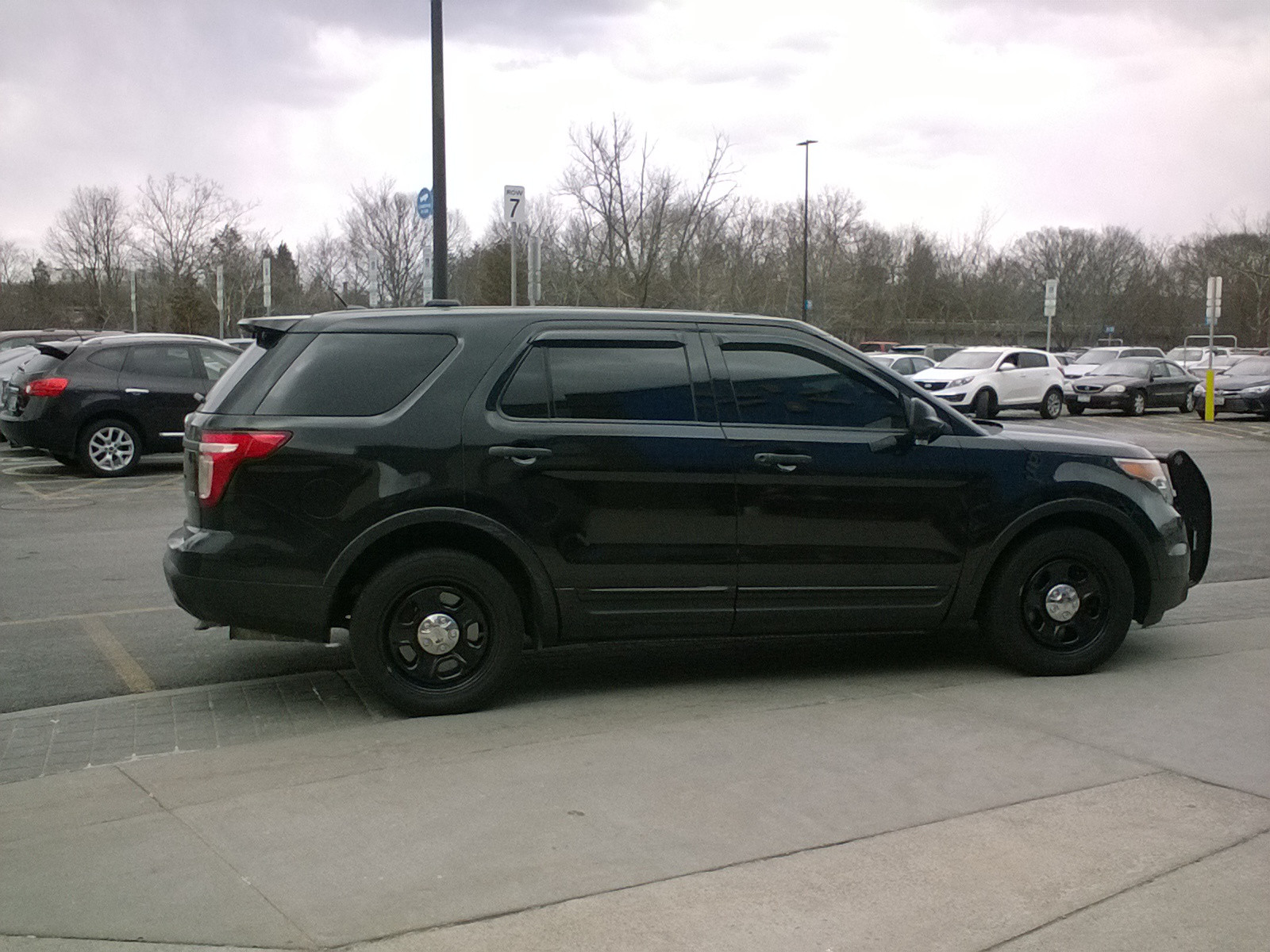 A photo  of Warwick Police
            K9-1, a 2015 Ford Police Interceptor Utility             taken by @riemergencyvehicles