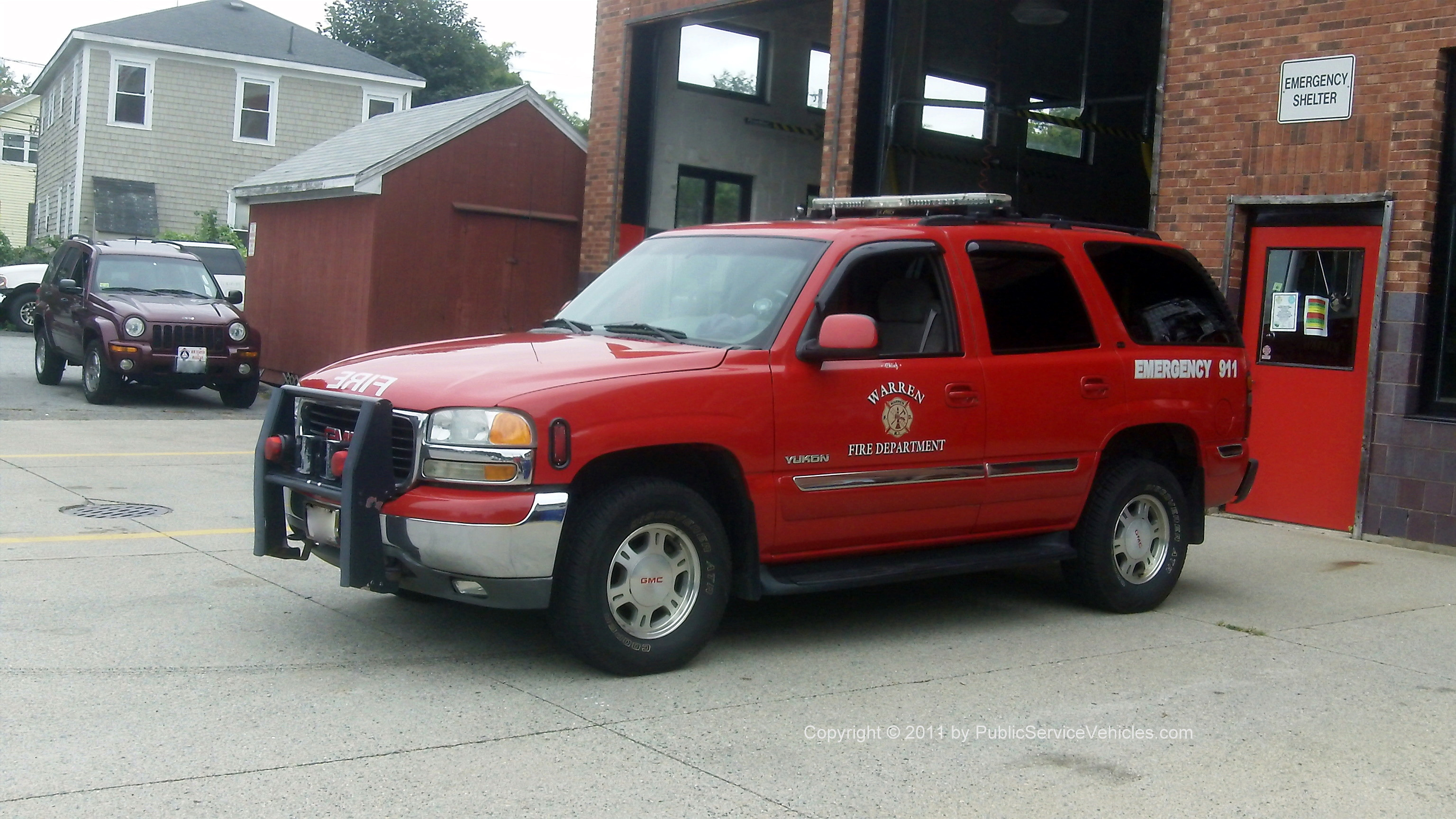 A photo  of Warren Fire
            Car 1, a 2001 GMC Yukon             taken by Kieran Egan