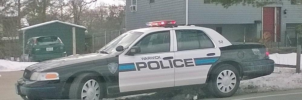 A photo  of Warwick Police
            Cruiser P-52, a 2006-2008 Ford Crown Victoria Police Interceptor             taken by @riemergencyvehicles