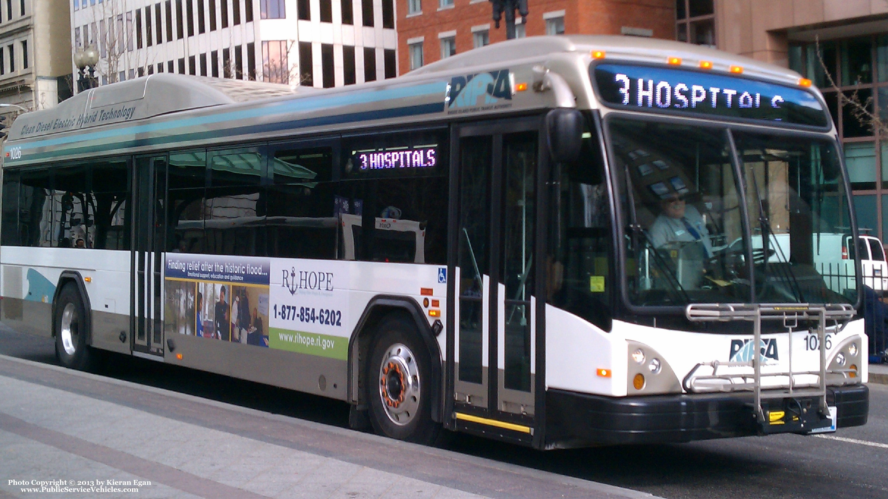 A photo  of Rhode Island Public Transit Authority
            Bus 0526, a 2005 Gillig Low Floor             taken by Kieran Egan