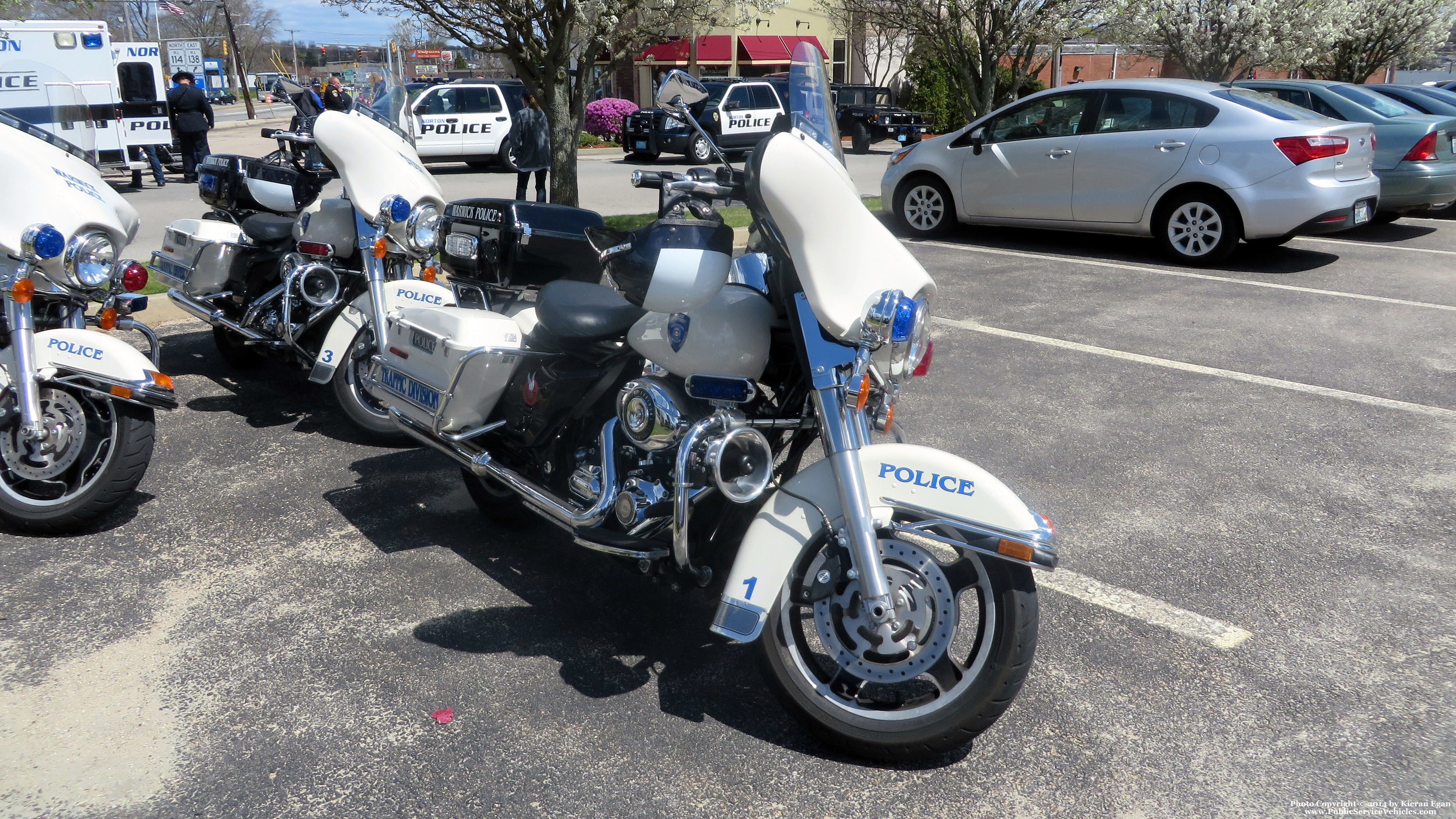 A photo  of Warwick Police
            Motorcycle 1, a 2000-2014 Harley Davidson Electra Glide             taken by Kieran Egan