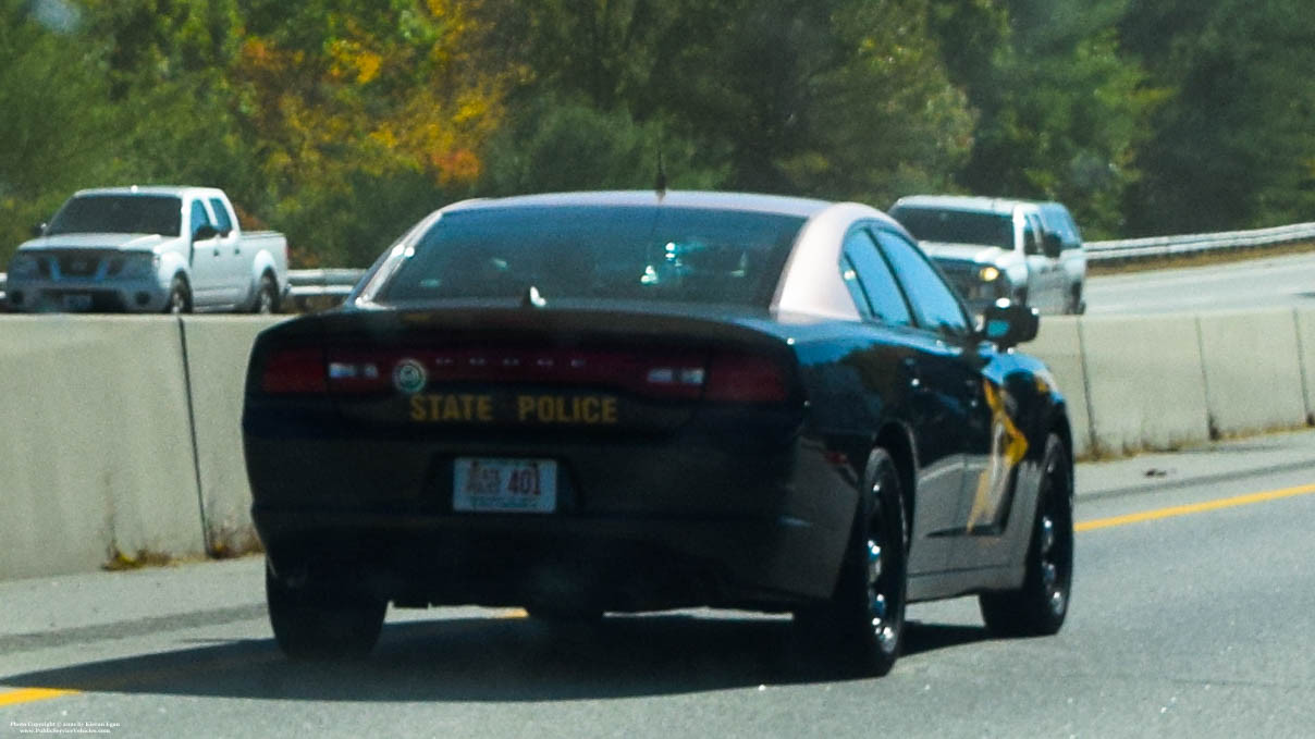 A photo  of New Hampshire State Police
            Cruiser 401, a 2011-2014 Dodge Charger             taken by Kieran Egan