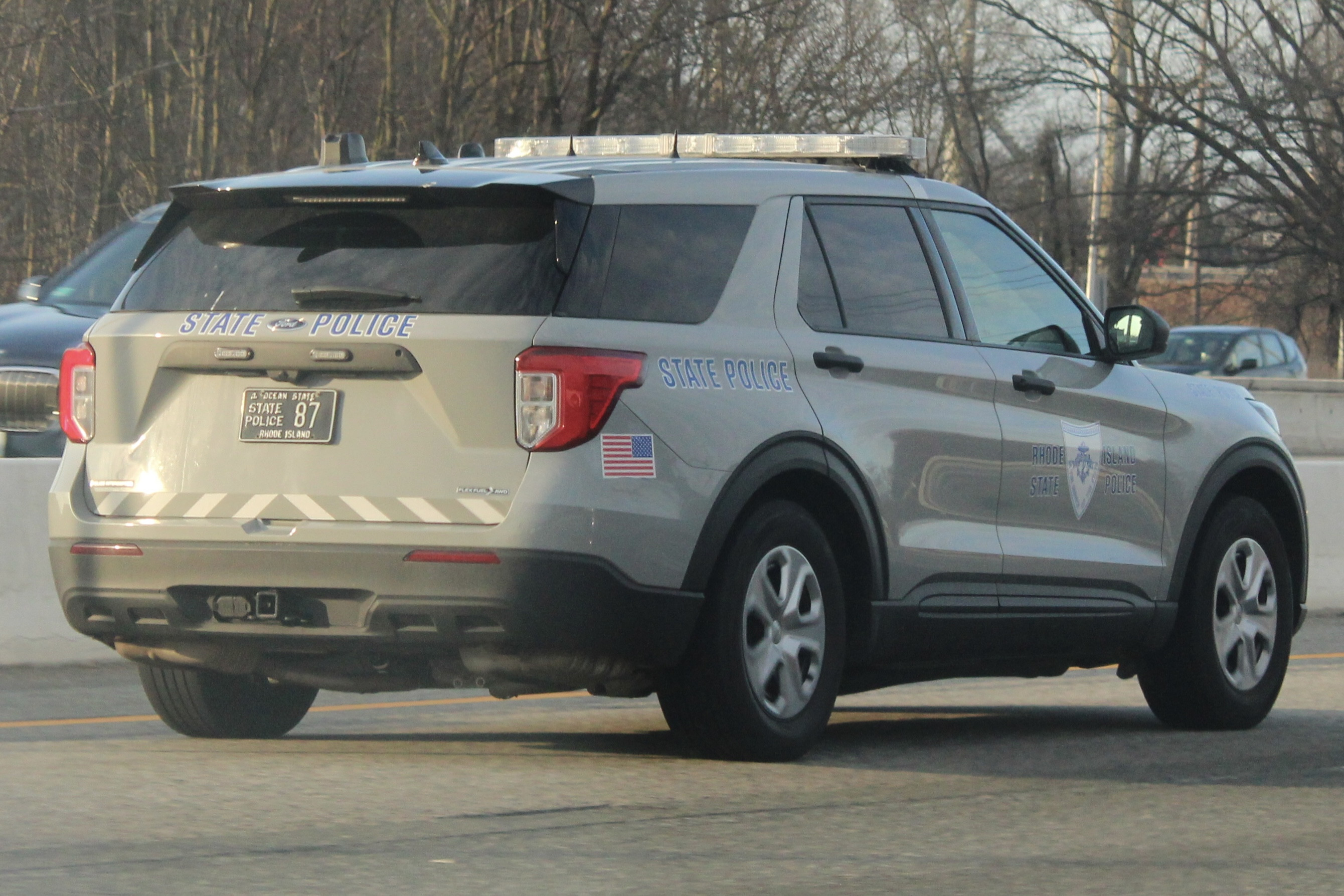 A photo  of Rhode Island State Police
            Cruiser 87, a 2020 Ford Police Interceptor Utility             taken by @riemergencyvehicles