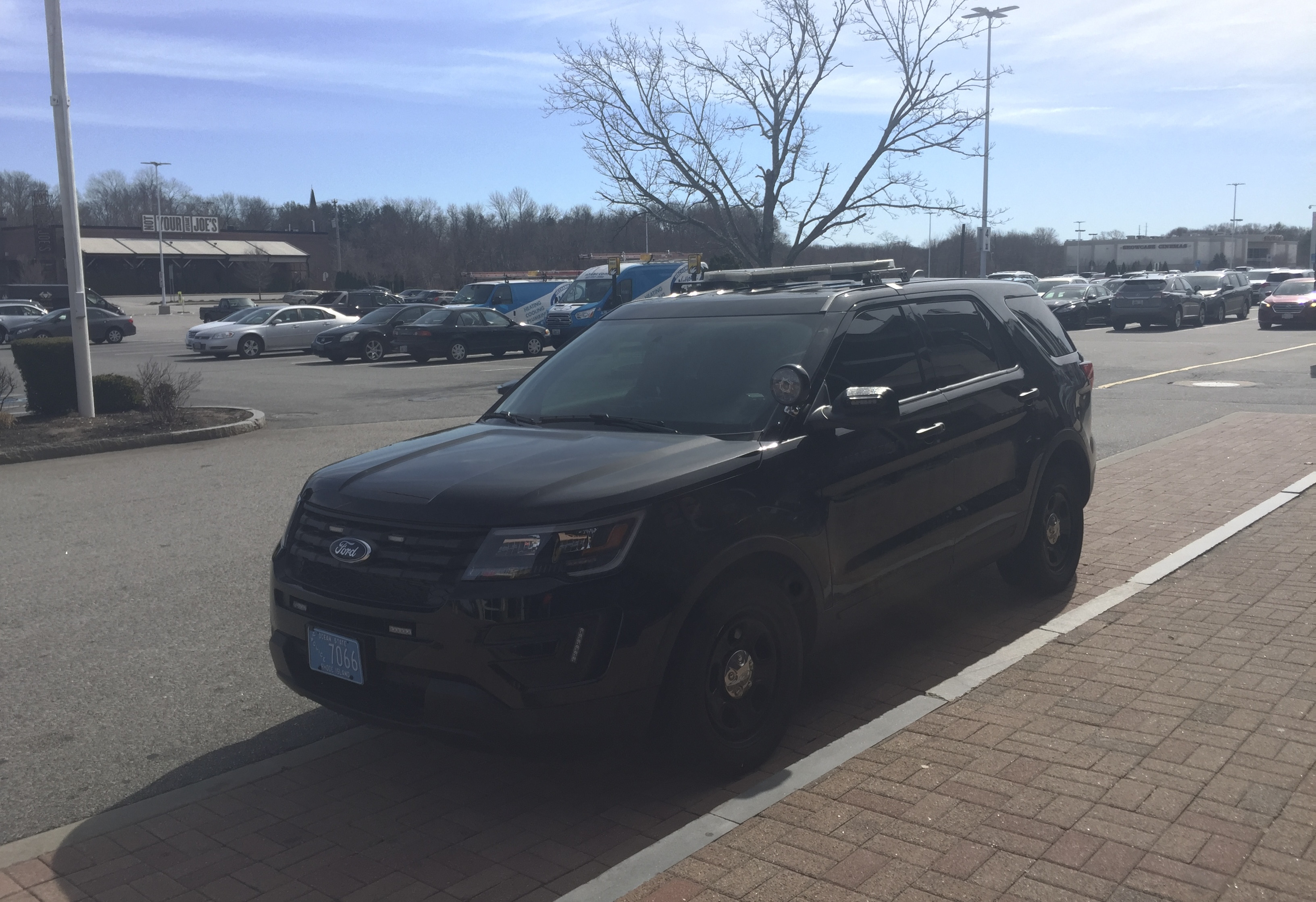 A photo  of Warwick Police
            Cruiser P-26, a 2019 Ford Police Interceptor Utility             taken by @riemergencyvehicles