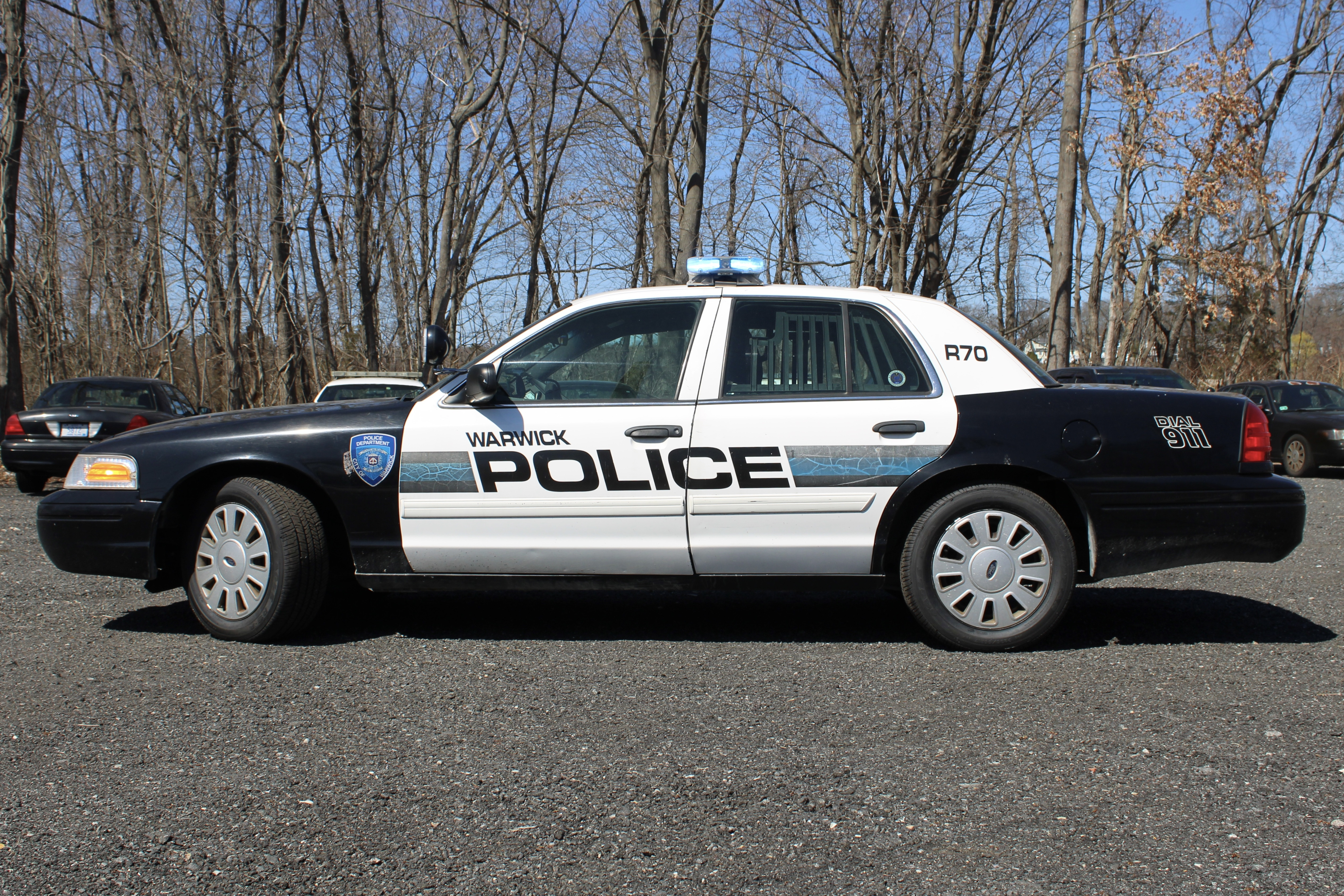 A photo  of Warwick Police
            Cruiser R-70, a 2009-2011 Ford Crown Victoria Police Interceptor             taken by @riemergencyvehicles