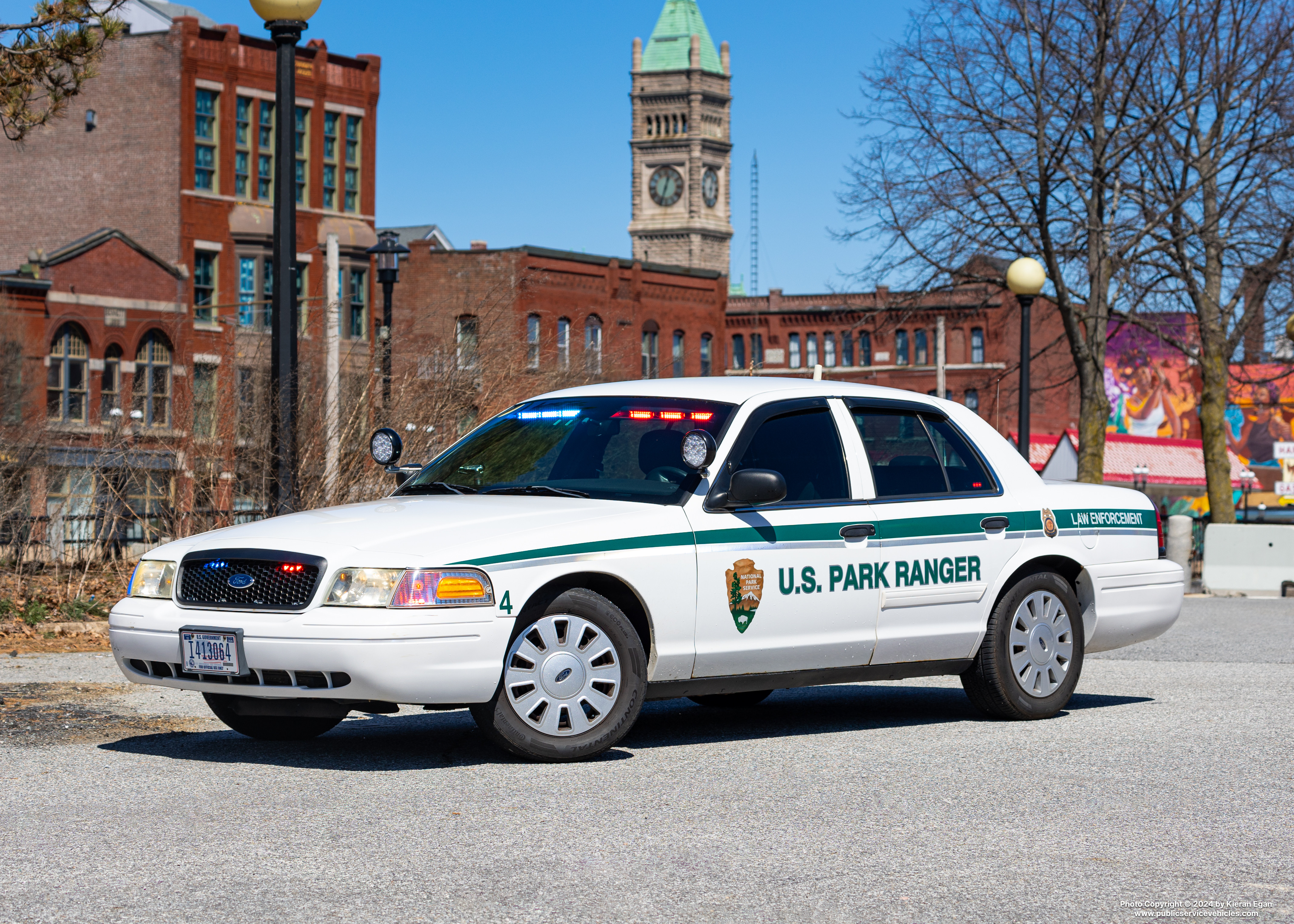 A photo  of United States National Park Service Law Enforcement Rangers
            Cruiser I413064, a 2010 Ford Crown Victoria Police Interceptor             taken by Kieran Egan