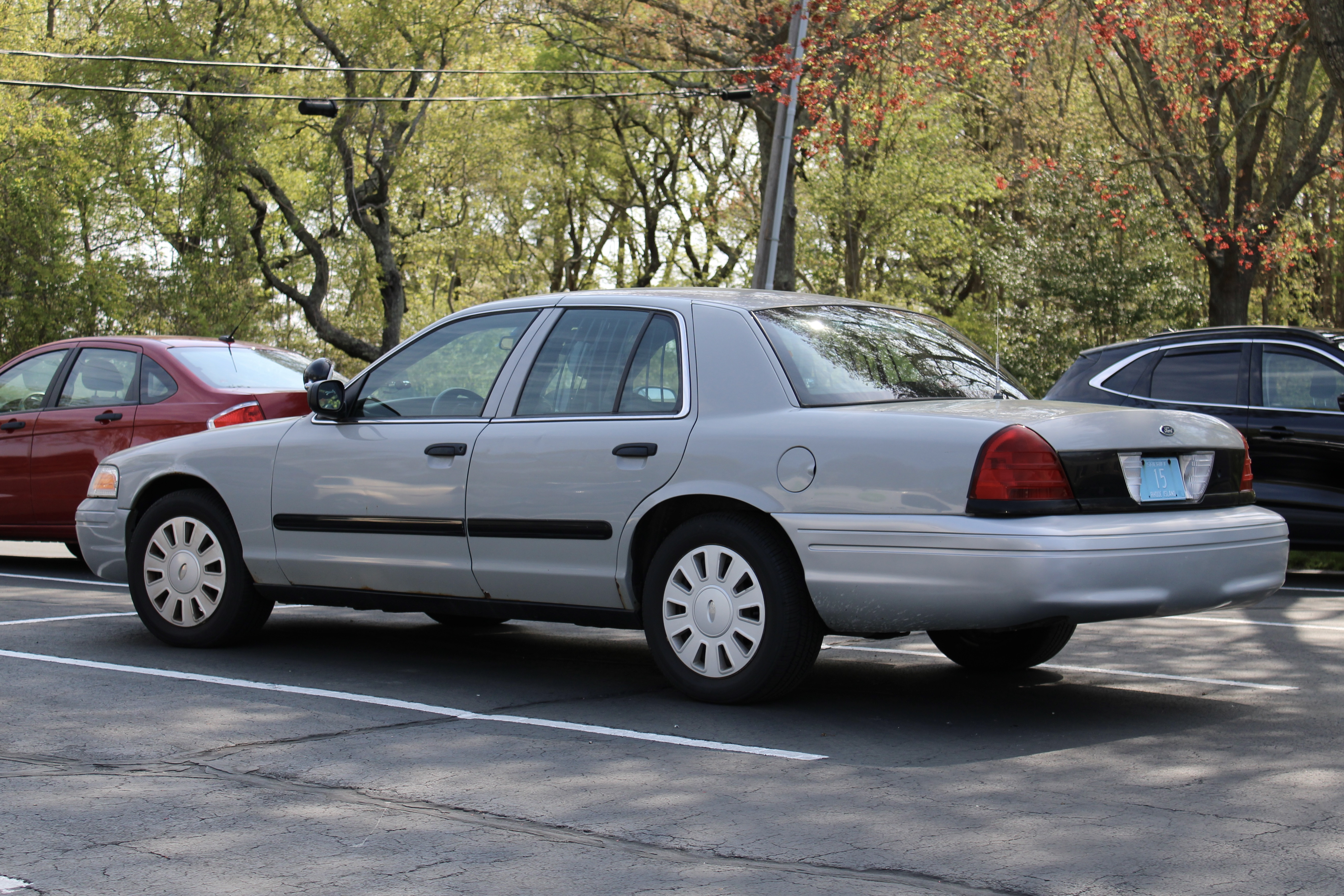 A photo  of Rhode Island Division of Sheriffs
            Cruiser 15, a 2006-2008 Ford Crown Victoria Police Interceptor             taken by @riemergencyvehicles