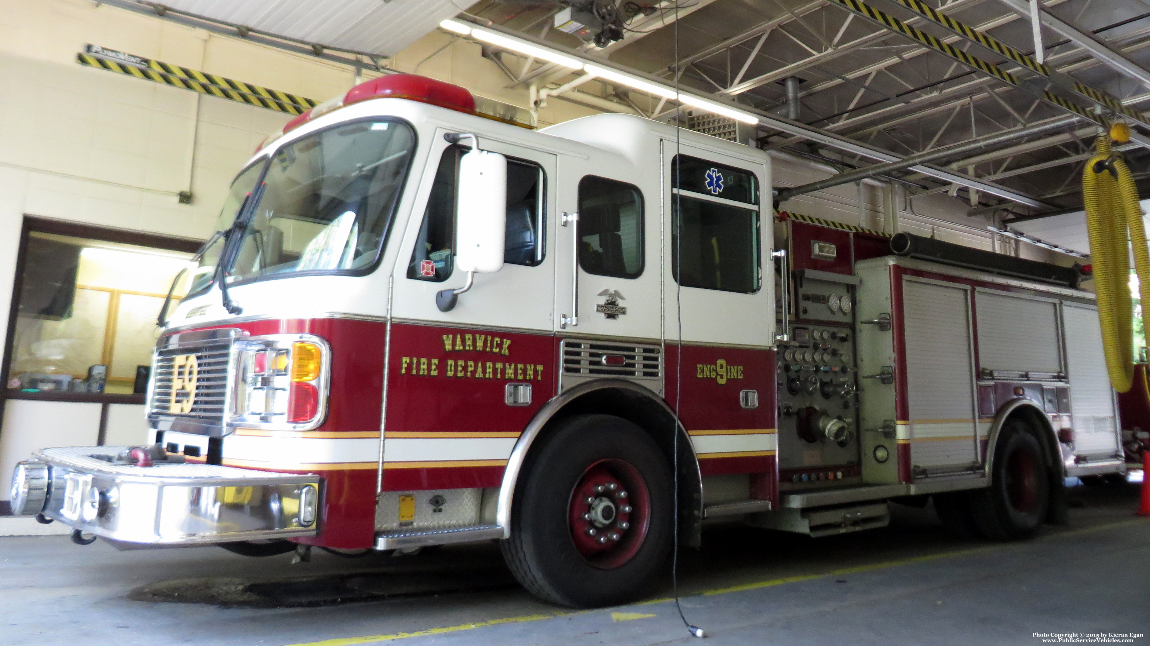 A photo  of Warwick Fire
            Engine 9, a 2000 American LaFrance Eagle             taken by Kieran Egan