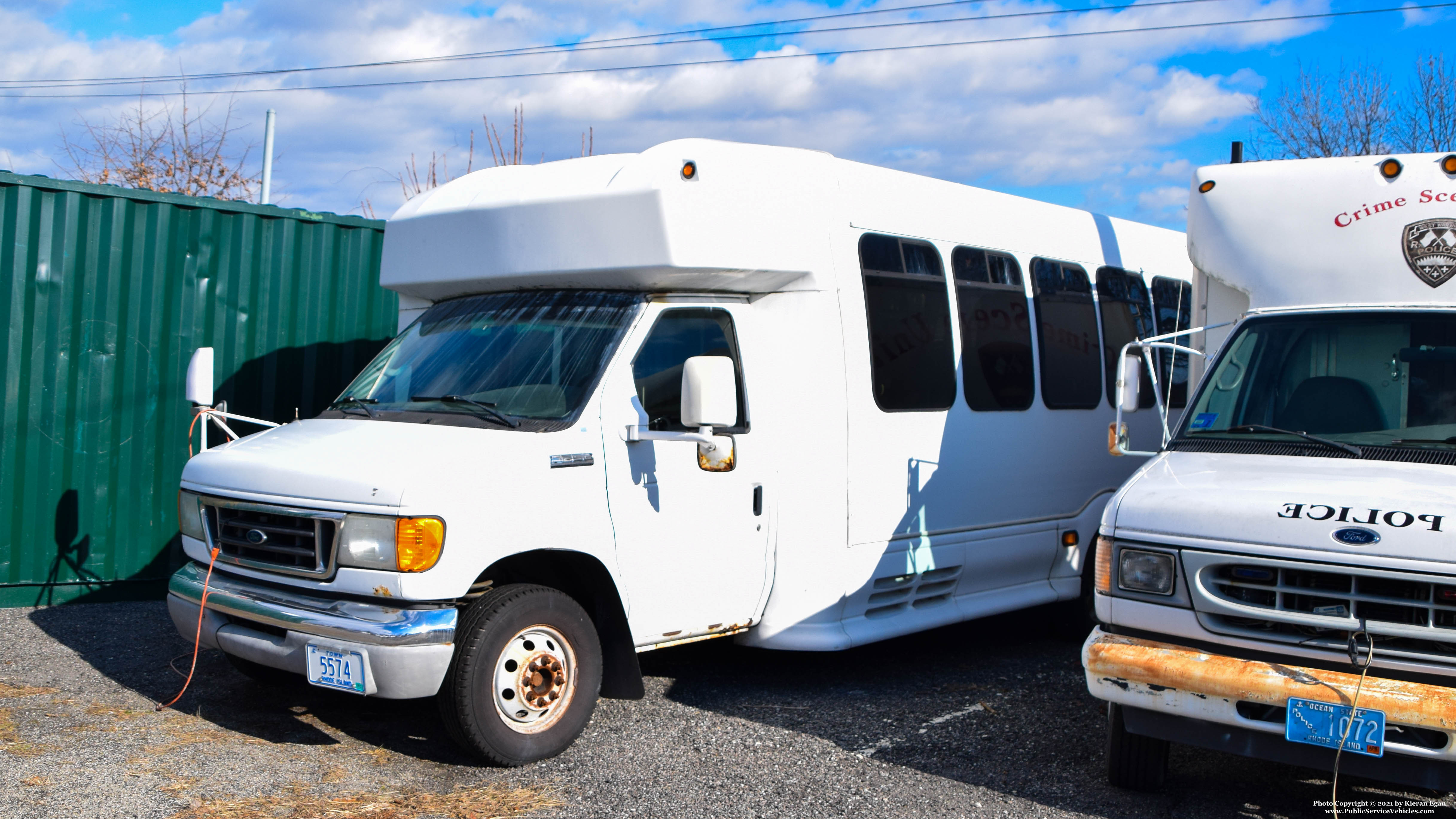 A photo  of West Warwick Town Offices
            Bus 5574, a 2000-2007 Ford E-350 Bus             taken by Kieran Egan