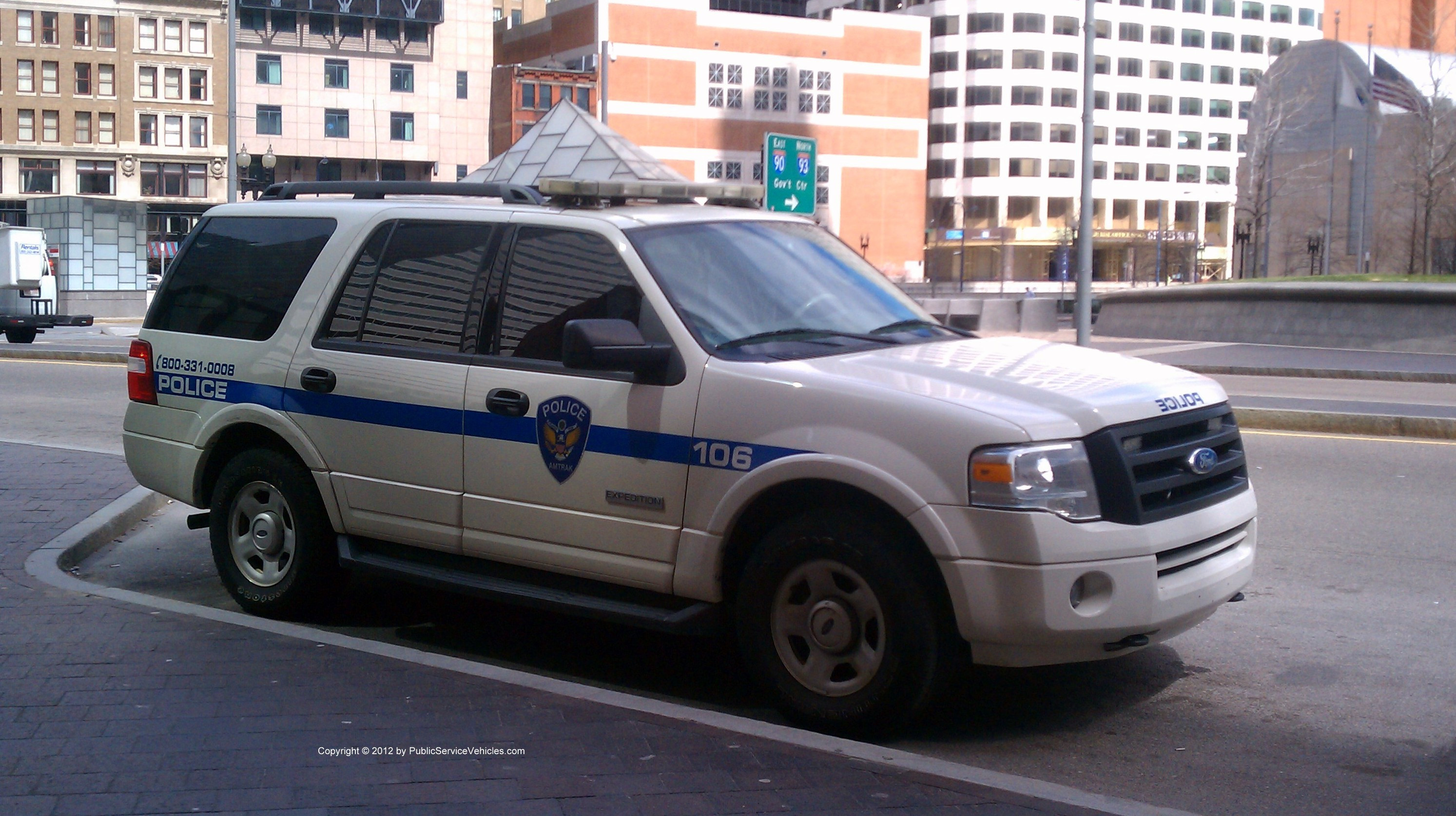 A photo  of Amtrak Police
            Cruiser 106, a 2007-2012 Ford Expedition             taken by Kieran Egan