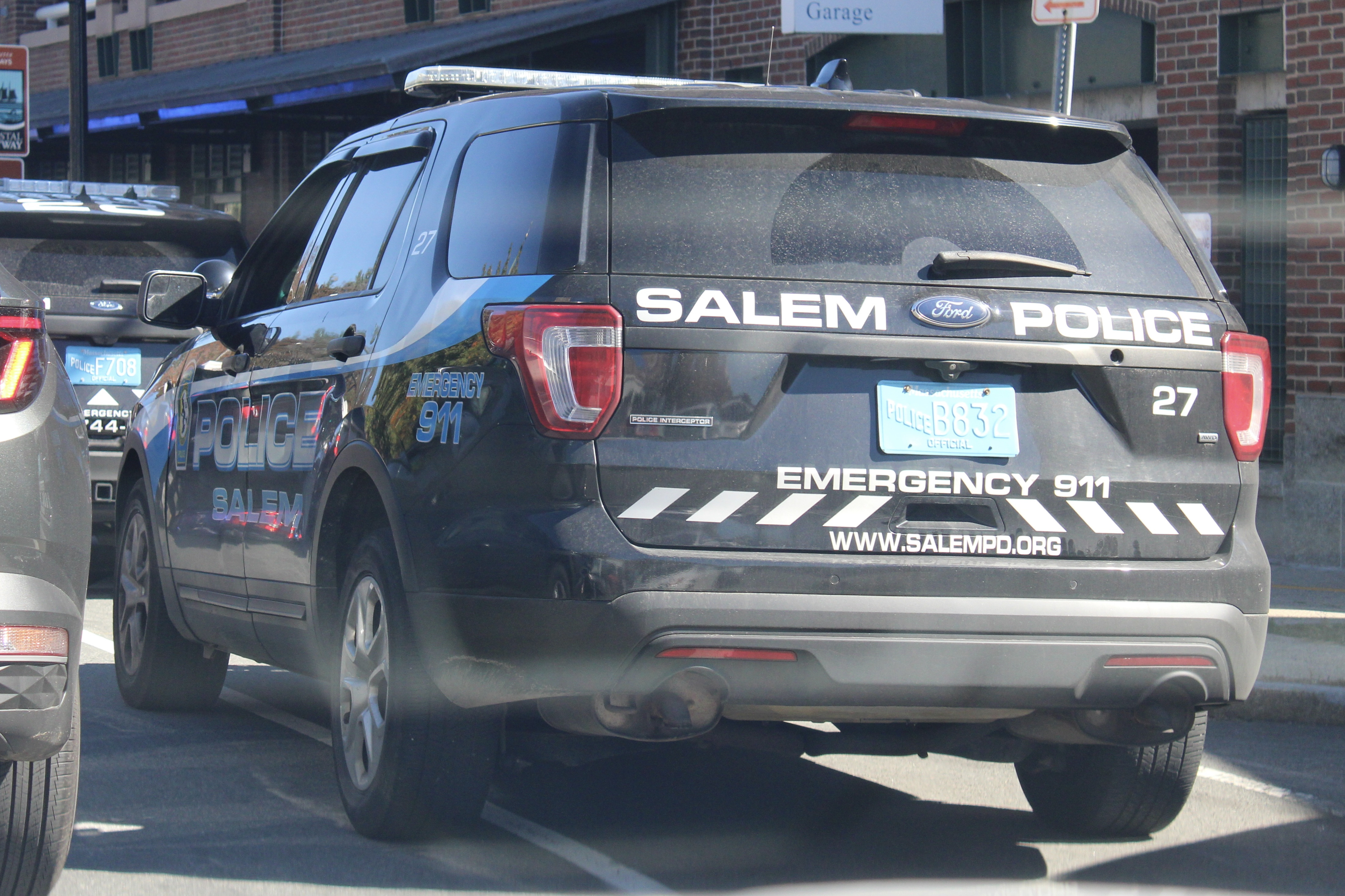 A photo  of Salem Police
            Cruiser 27, a 2016 Ford Police Interceptor Utility             taken by @riemergencyvehicles