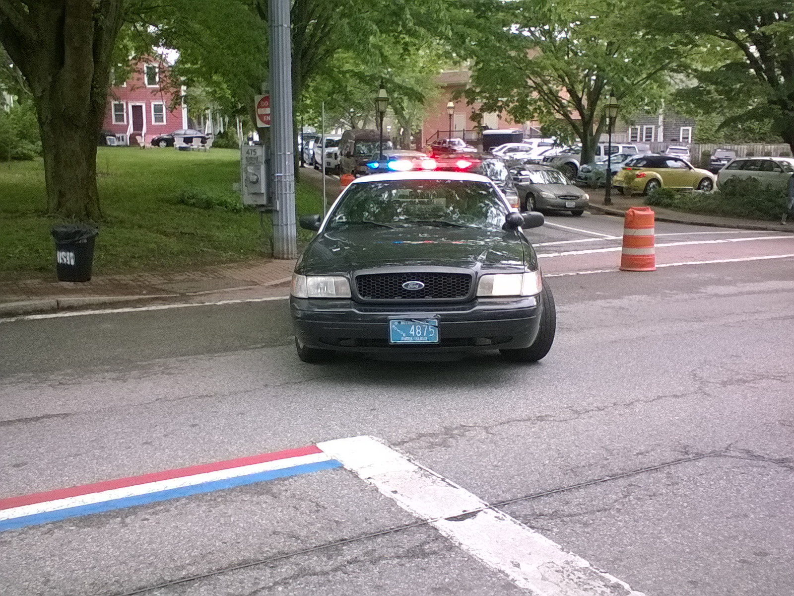 A photo  of Warwick Police
            Cruiser P-13, a 2009-2011 Ford Crown Victoria Police Interceptor             taken by @riemergencyvehicles