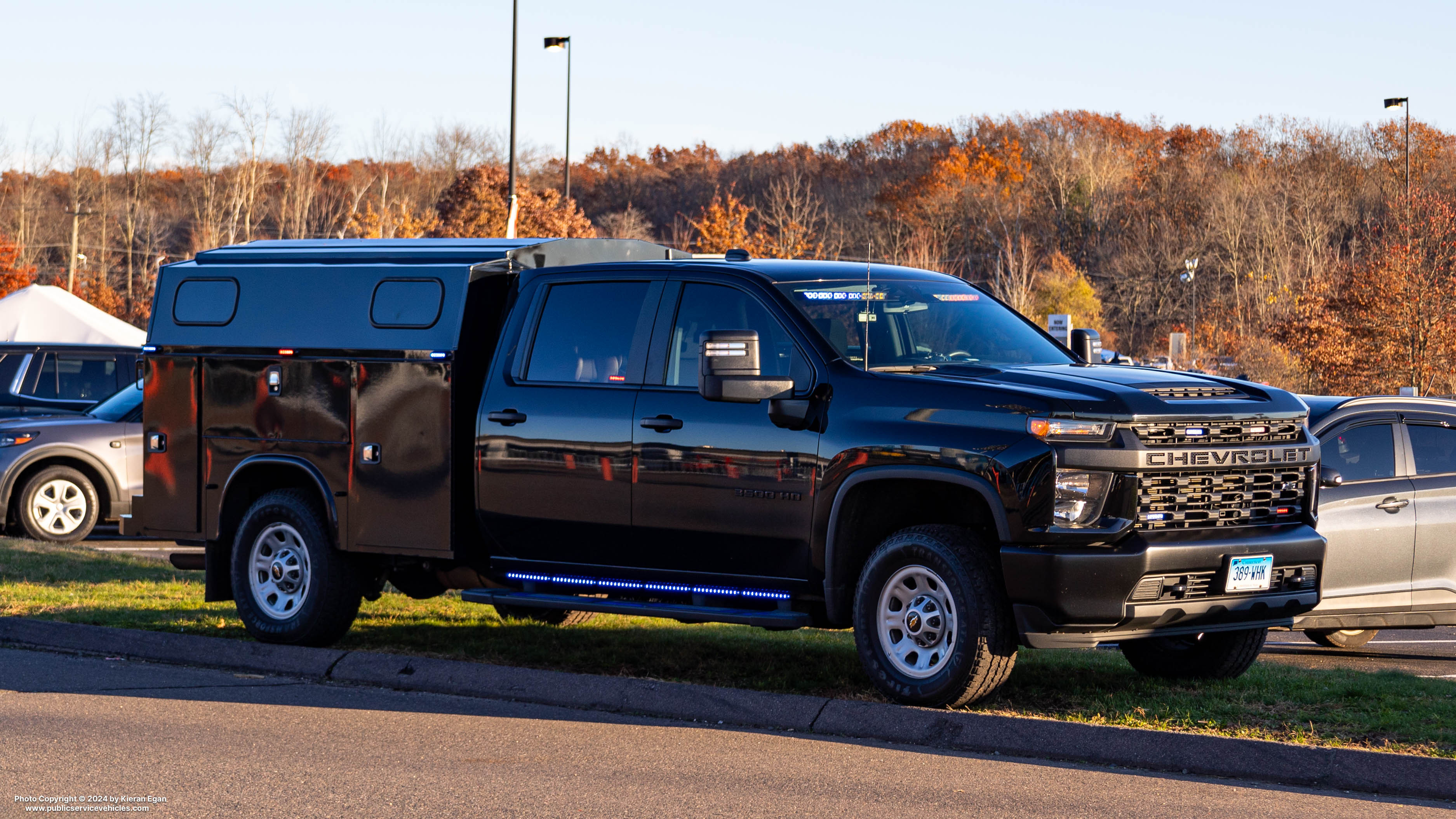 A photo  of Connecticut State Police
            Cruiser 389, a 2020-2023 Chevrolet 3500 Crew Cab             taken by Kieran Egan