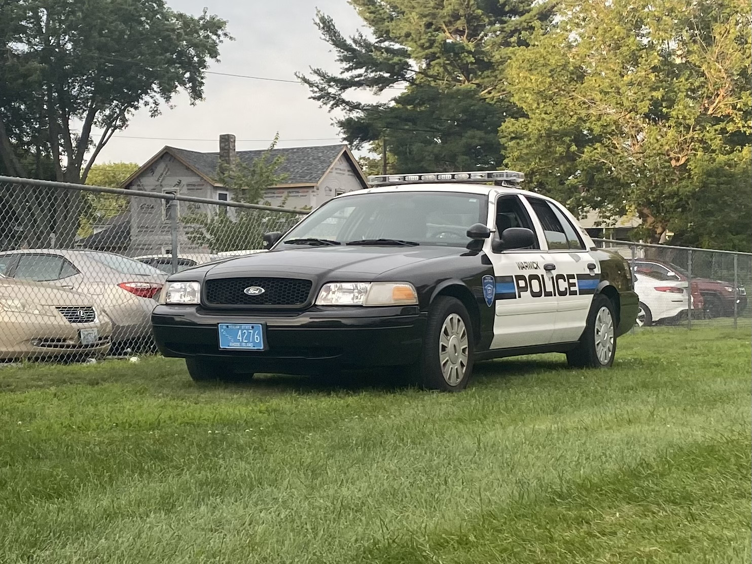 A photo  of Warwick Police
            Cruiser R-80, a 2006-2008 Ford Crown Victoria Police Interceptor             taken by @riemergencyvehicles