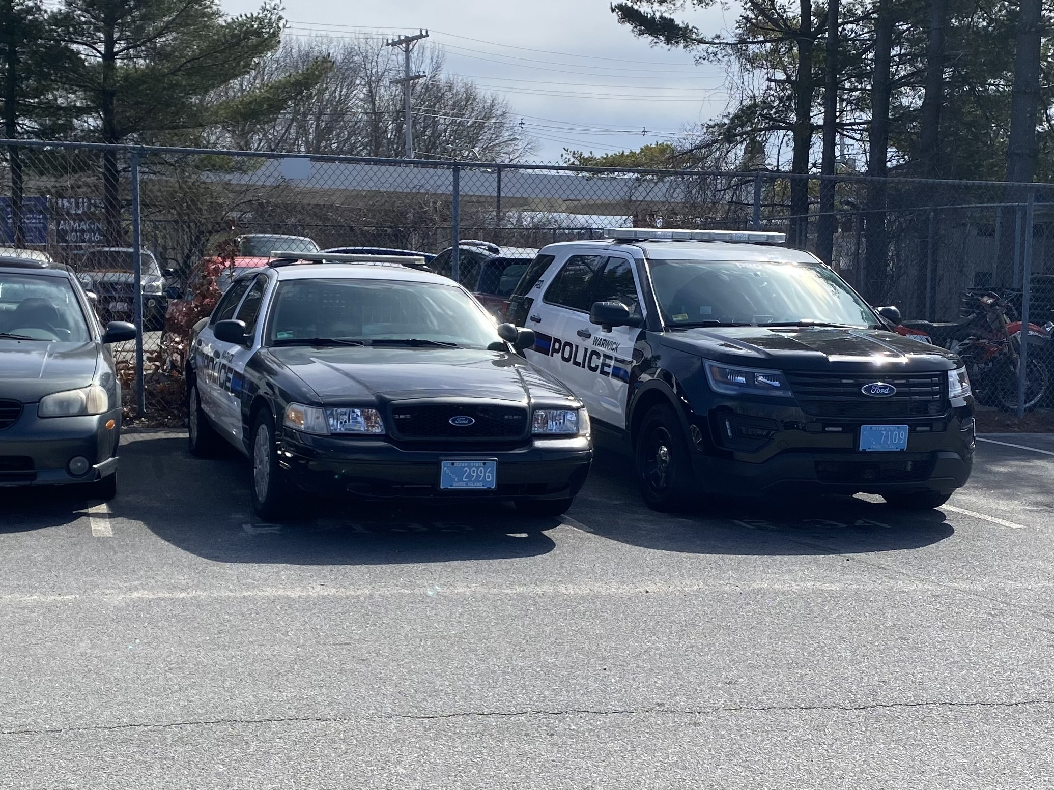 A photo  of Warwick Police
            Cruiser R-81, a 2009-2011 Ford Crown Victoria Police Interceptor             taken by @riemergencyvehicles